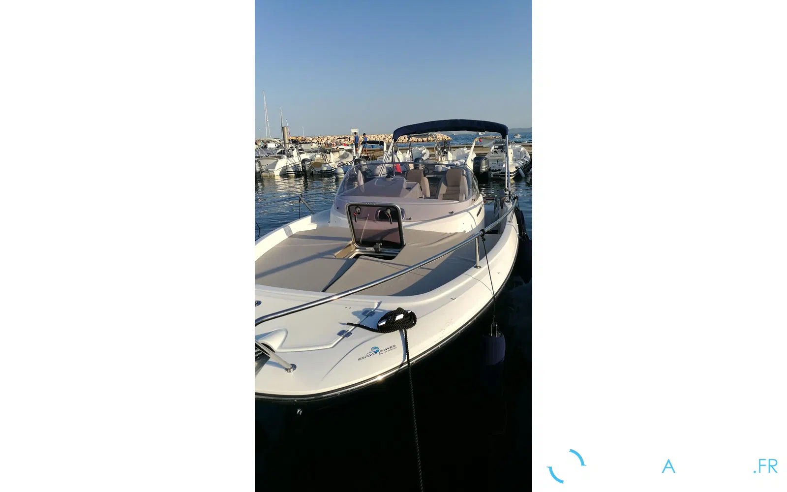slider 1 Jeanneau Cap Camarat 7.5 BR Serie 2