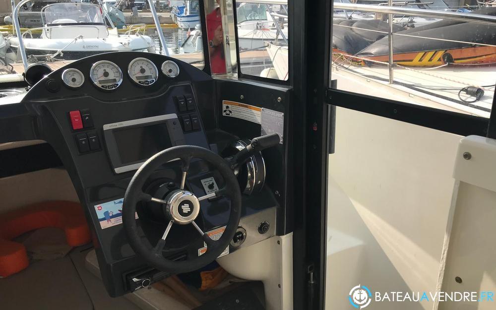 Quicksilver Captur 755 Pilothouse photo 4