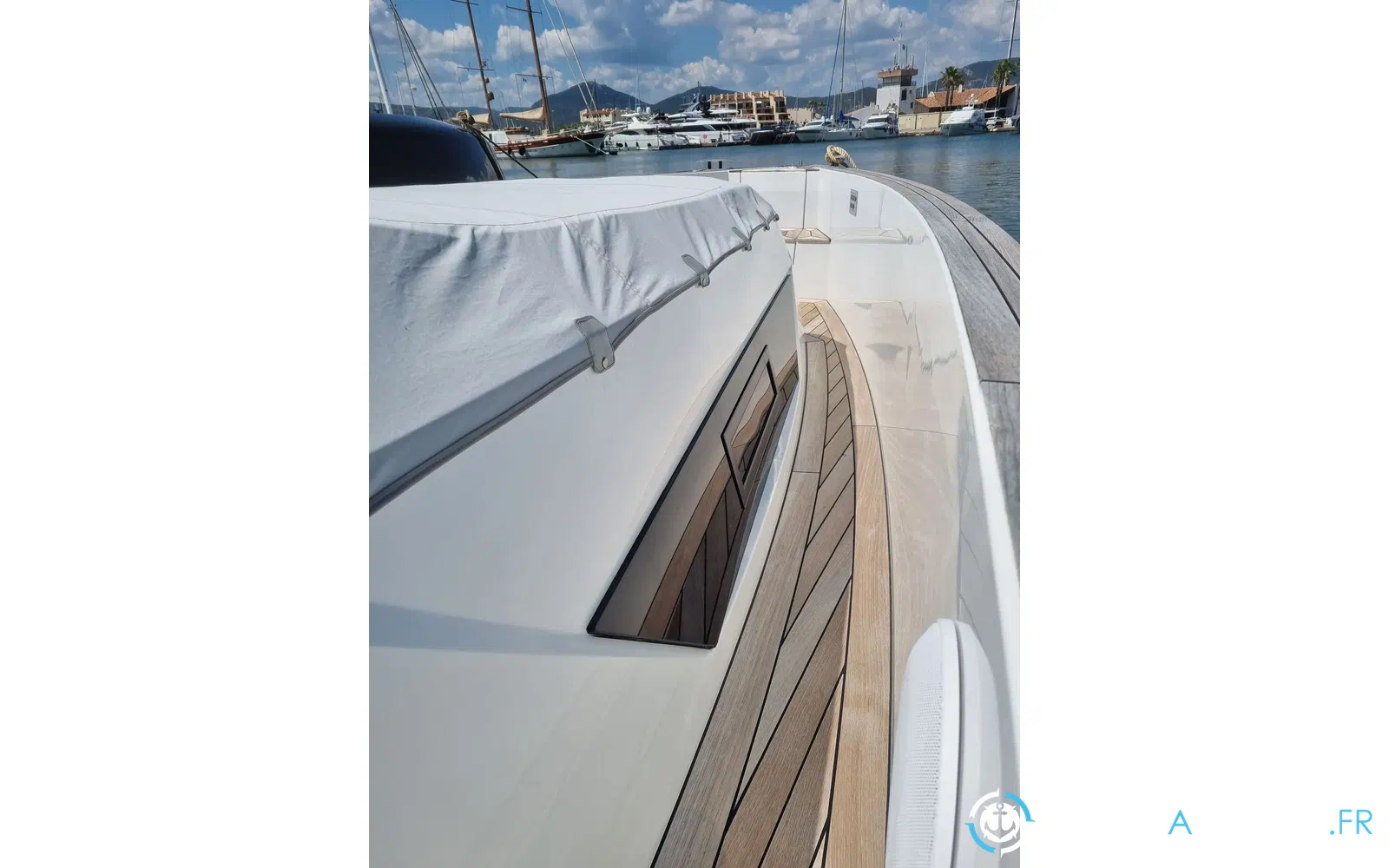 slider 8 Fjord 44 Open