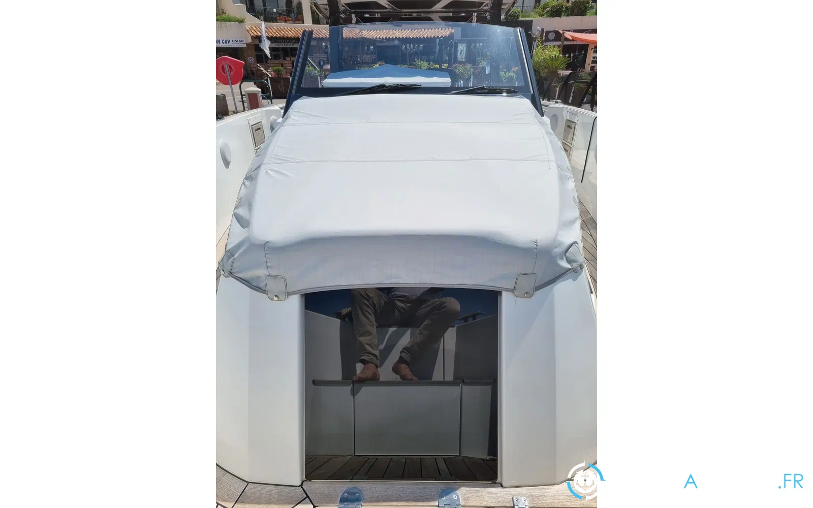 slider 6 Fjord 44 Open