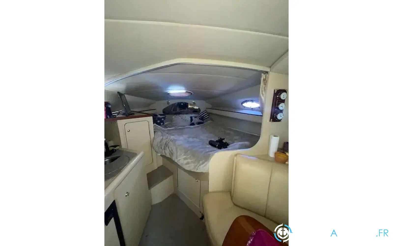 slider 8 Cruisers Yachts 2870 Express