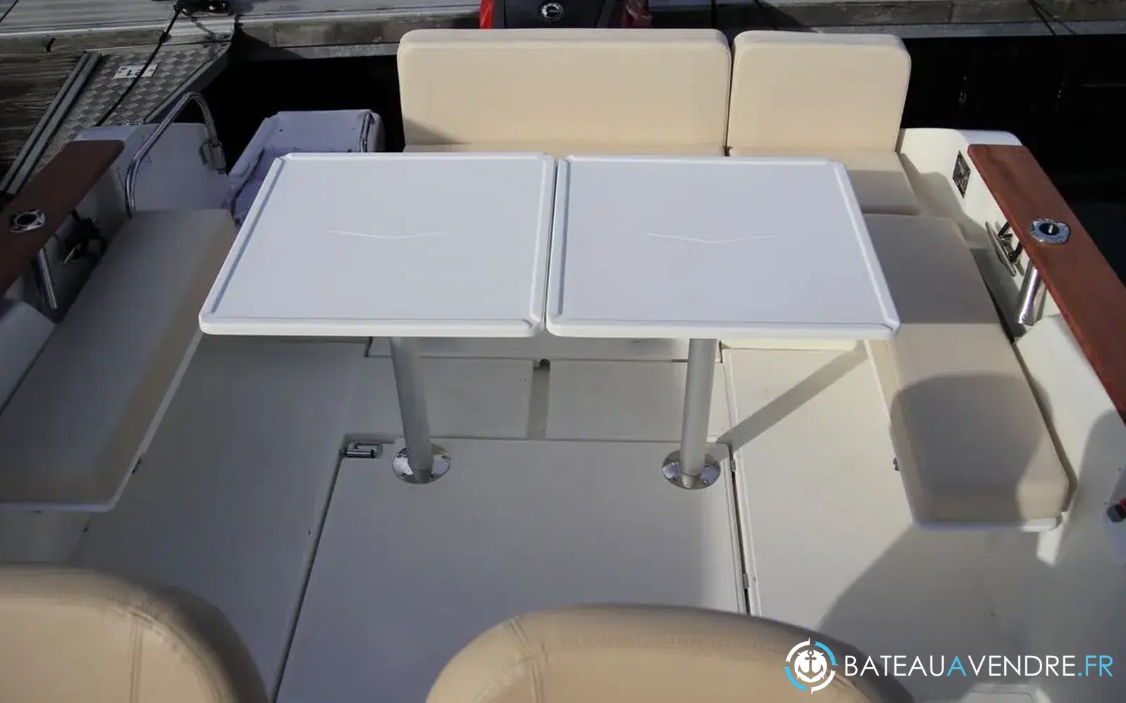 slider 4 Ocqueteau Ostrea 710 T-Top