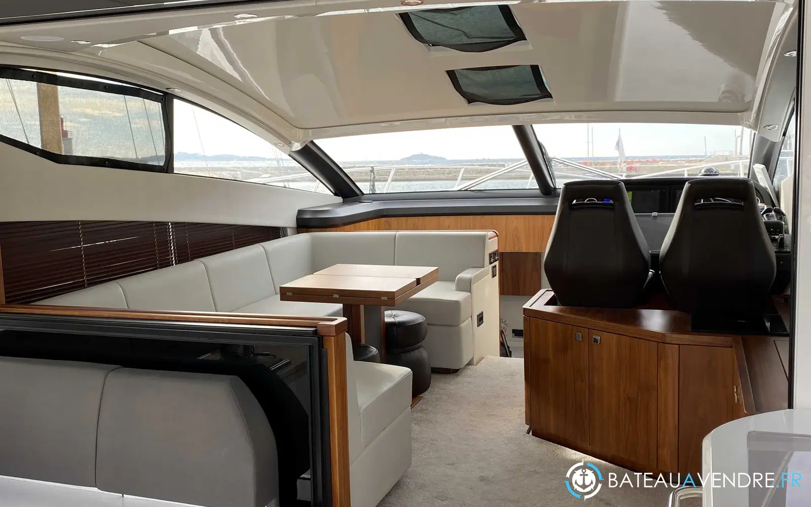 slider 3 Sunseeker Predator 57