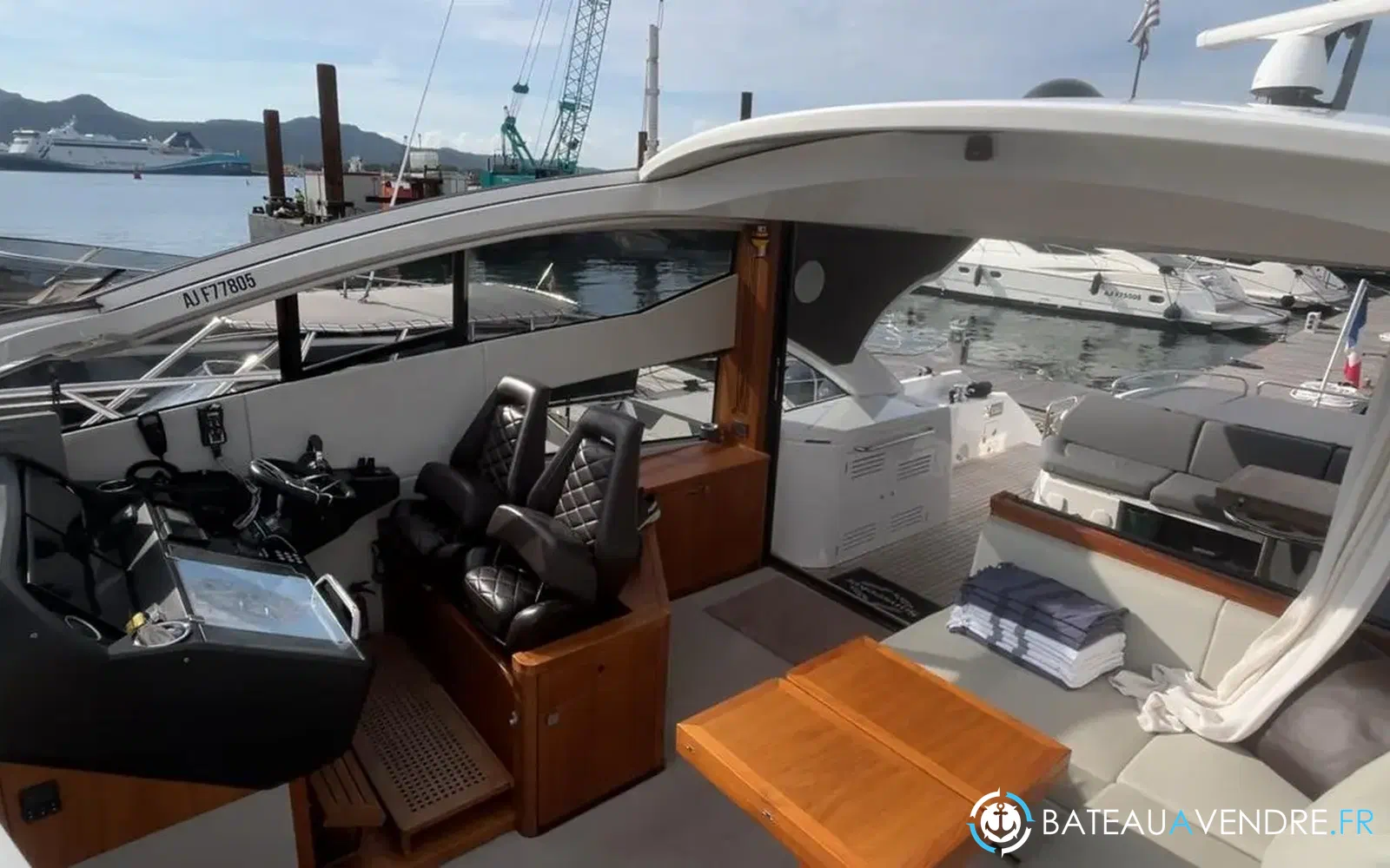 slider 4 Sunseeker Predator 57