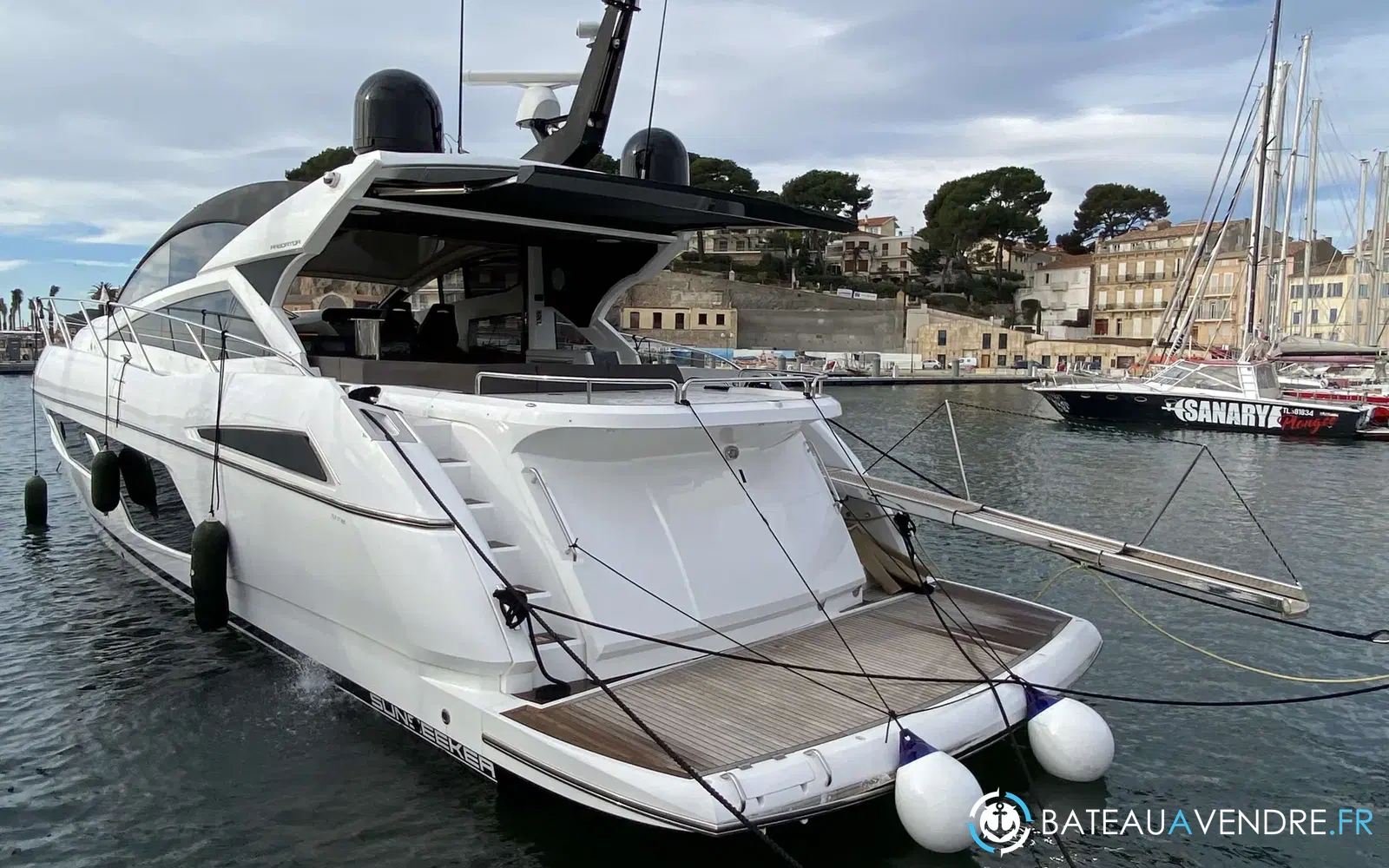 slider 8 Sunseeker Predator 57