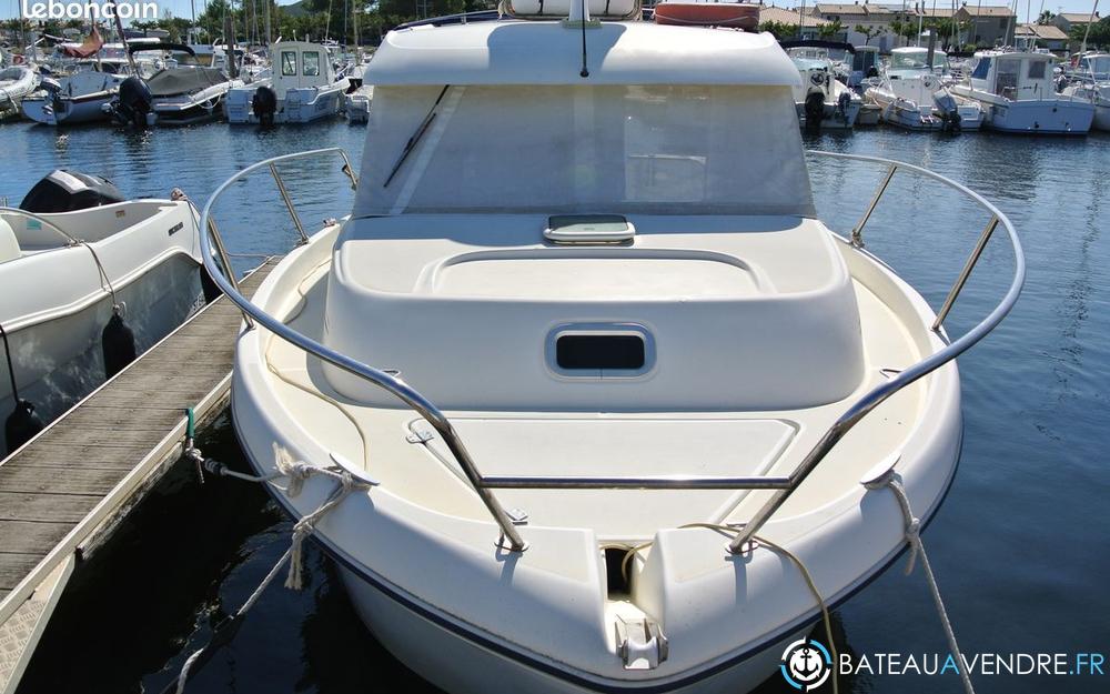 Beneteau Antares 710 photo 3