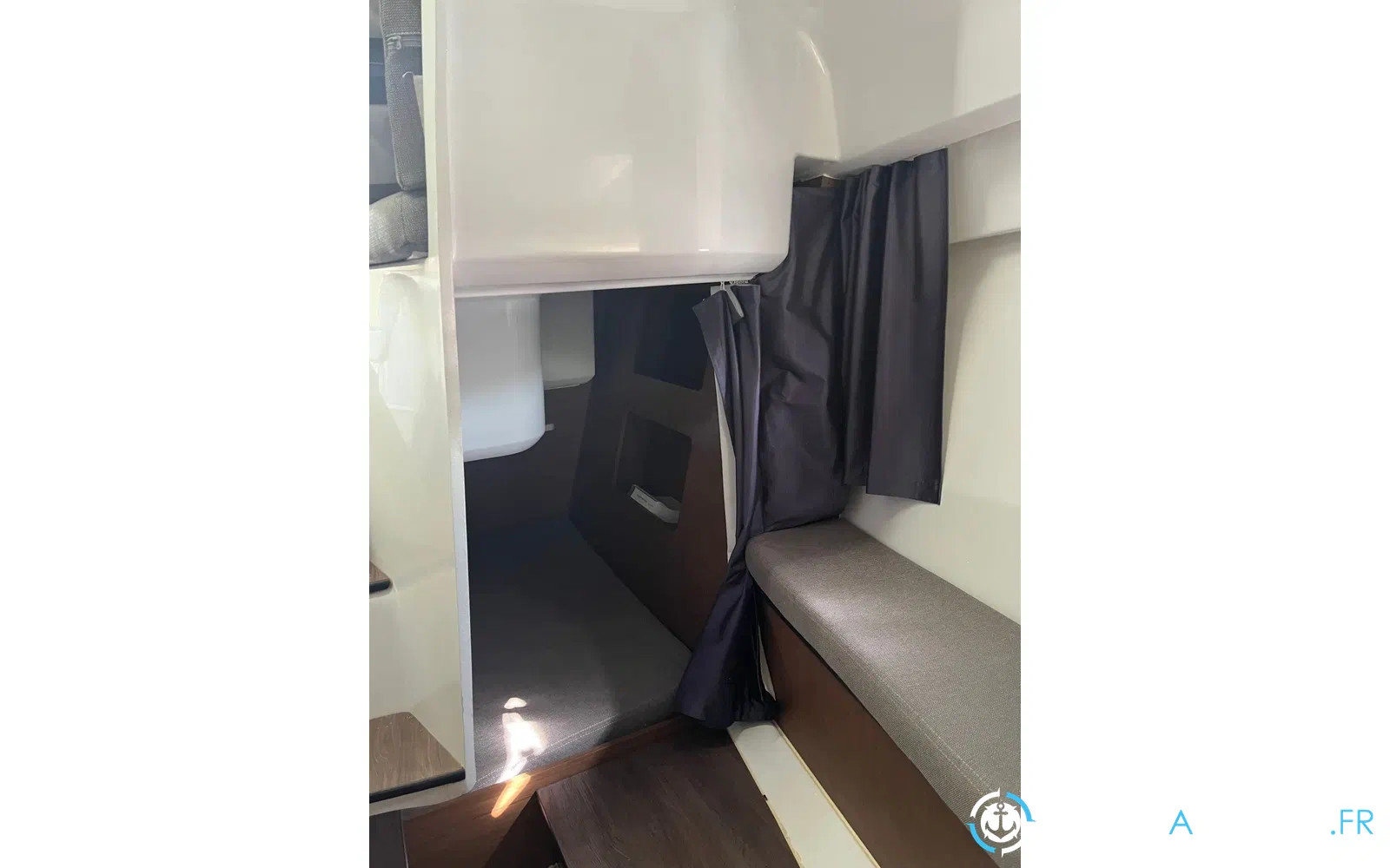 slider 4 Beneteau Antares 8.80