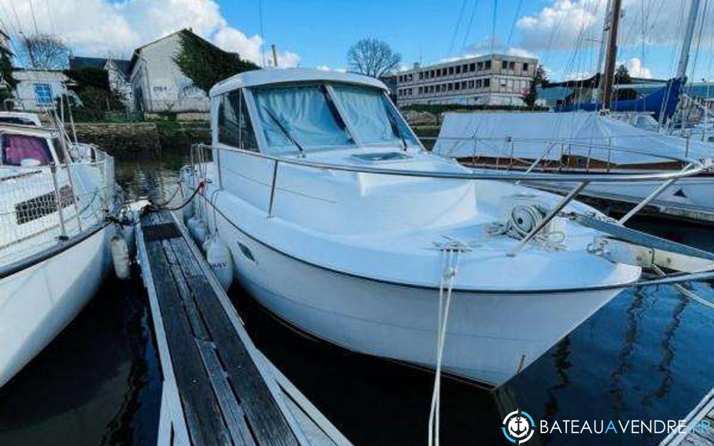 Beneteau Antares 760 photo 2