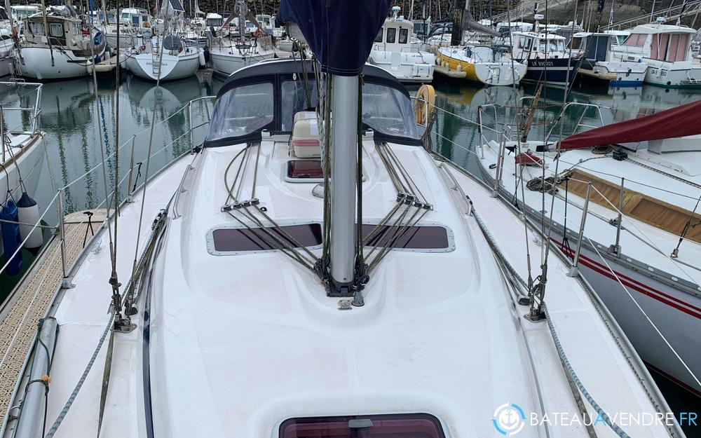 Bavaria 33 Cruiser photo 4