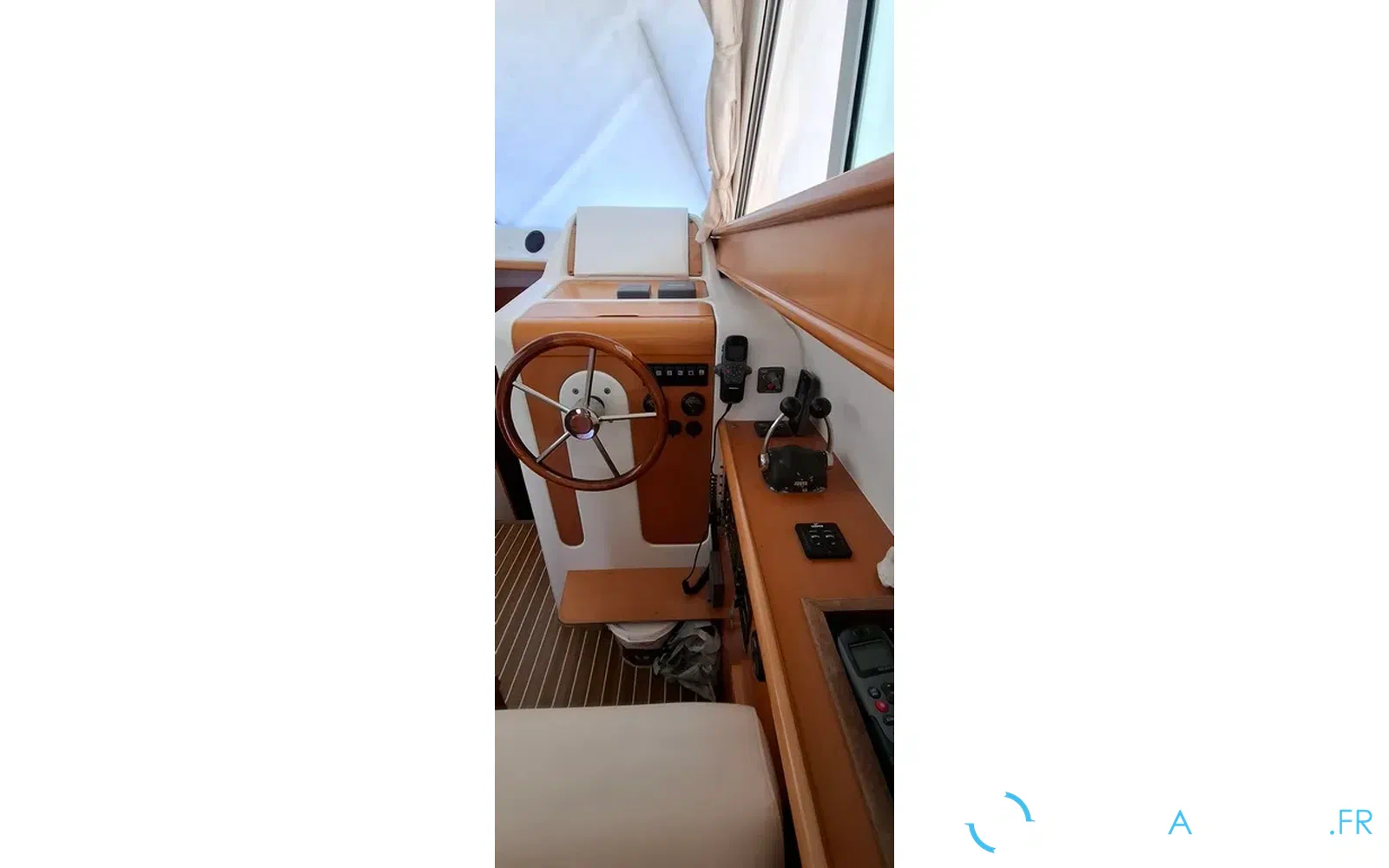 slider 19 Beneteau Antares 10.80 Fly
