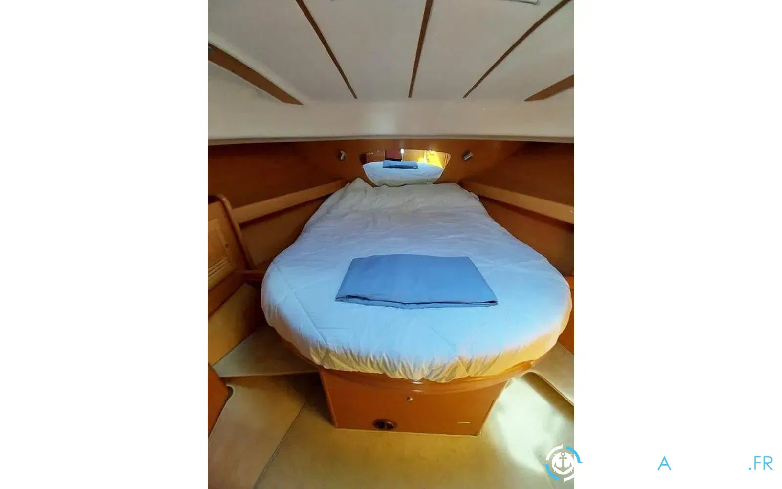 slider 26 Beneteau Antares 10.80 Fly