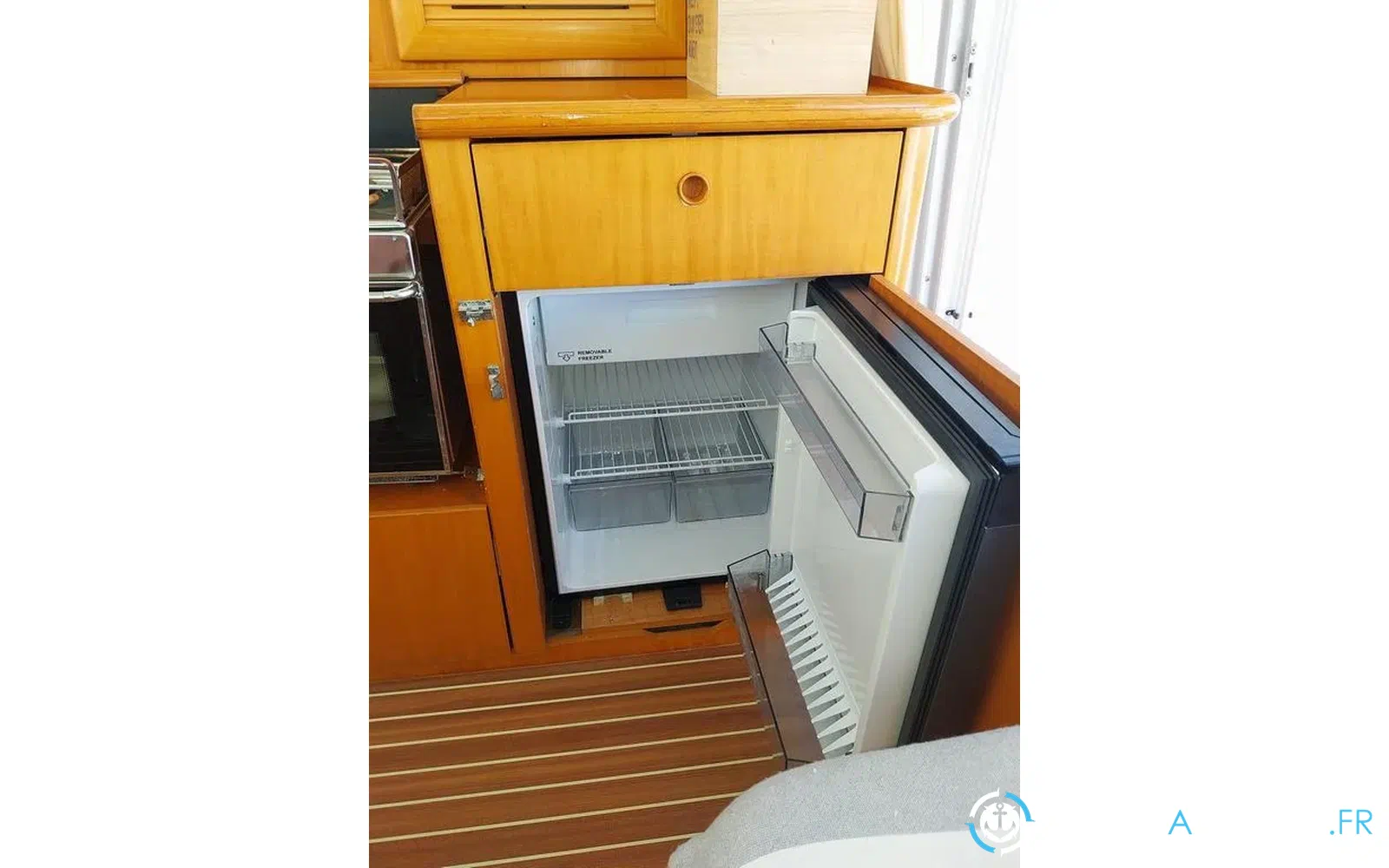 slider 47 Beneteau Antares 10.80 Fly