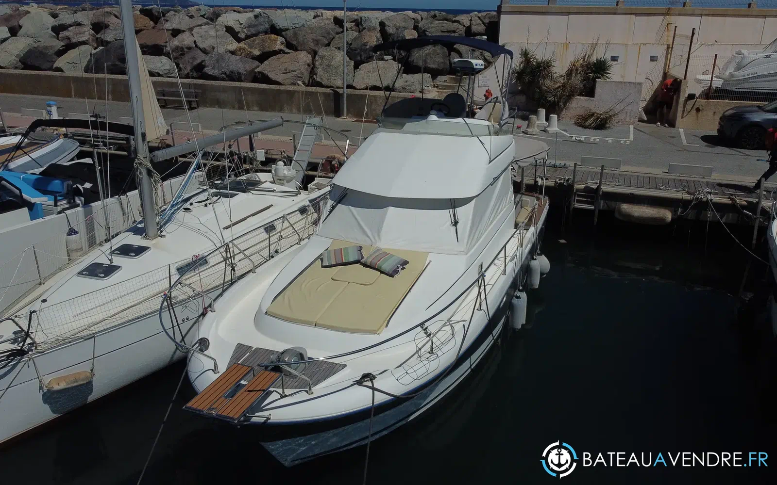 slider 16 Beneteau Antares 10.80 Fly