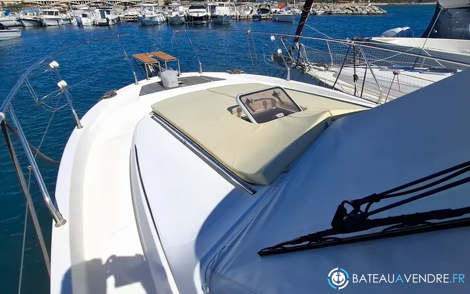 slider 12 Beneteau Antares 10.80 Fly