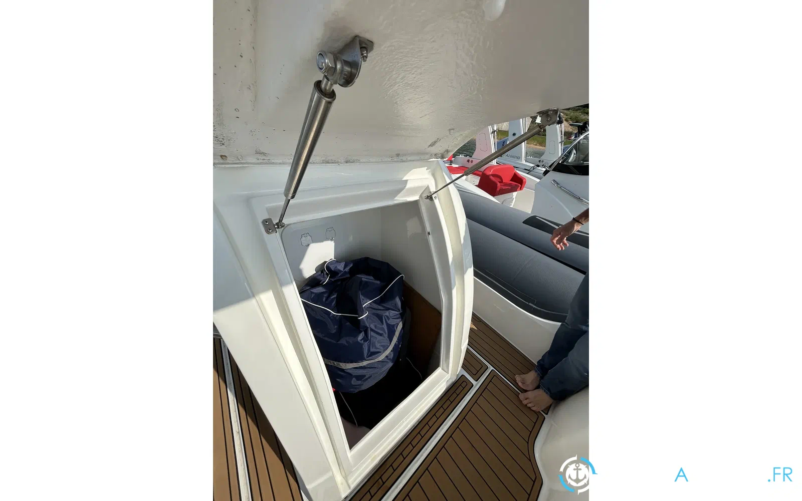 slider 26 Fanale Altore 900 Cabine