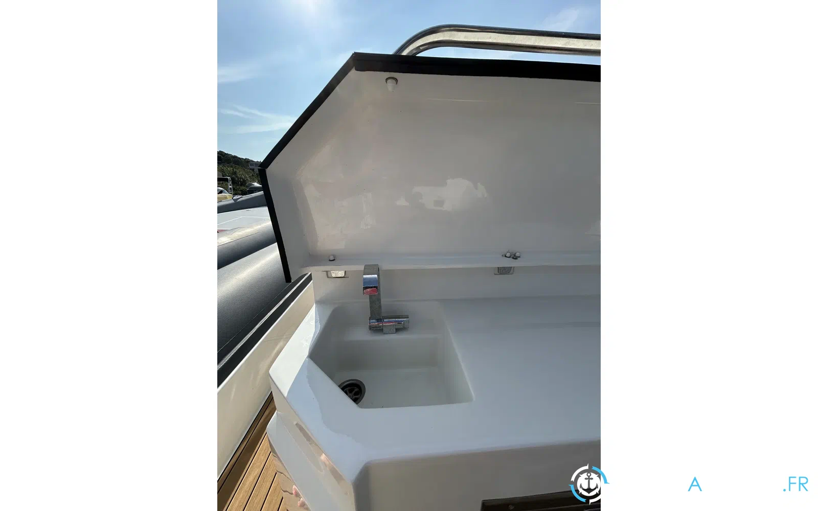 slider 38 Fanale Altore 900 Cabine