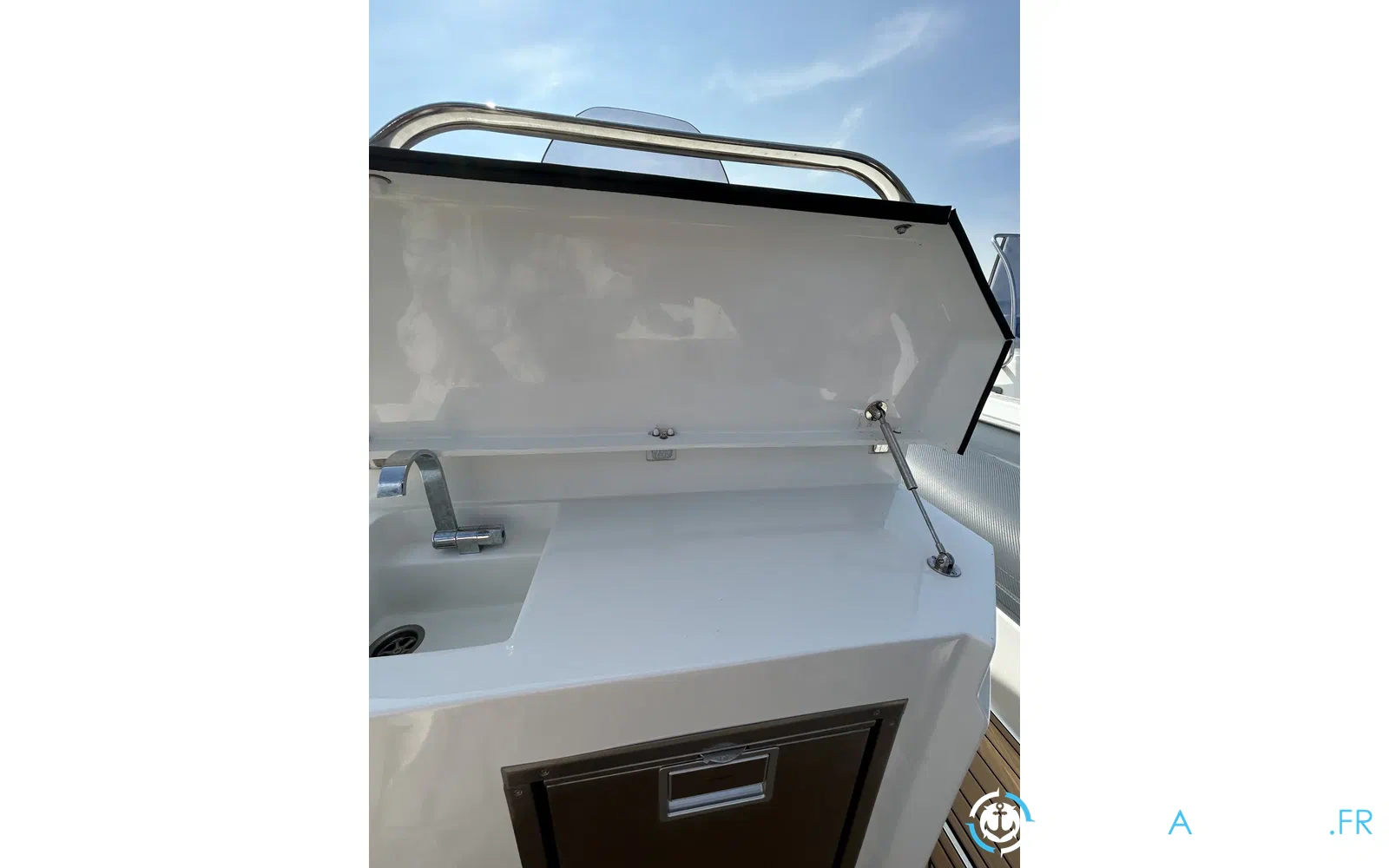 slider 39 Fanale Altore 900 Cabine