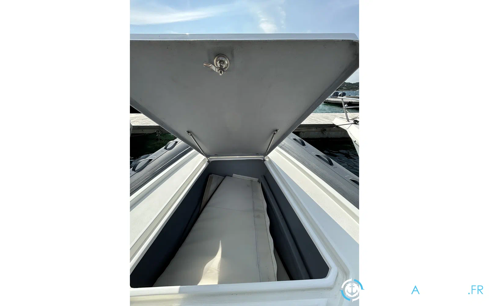 slider 6 Fanale Altore 900 Cabine