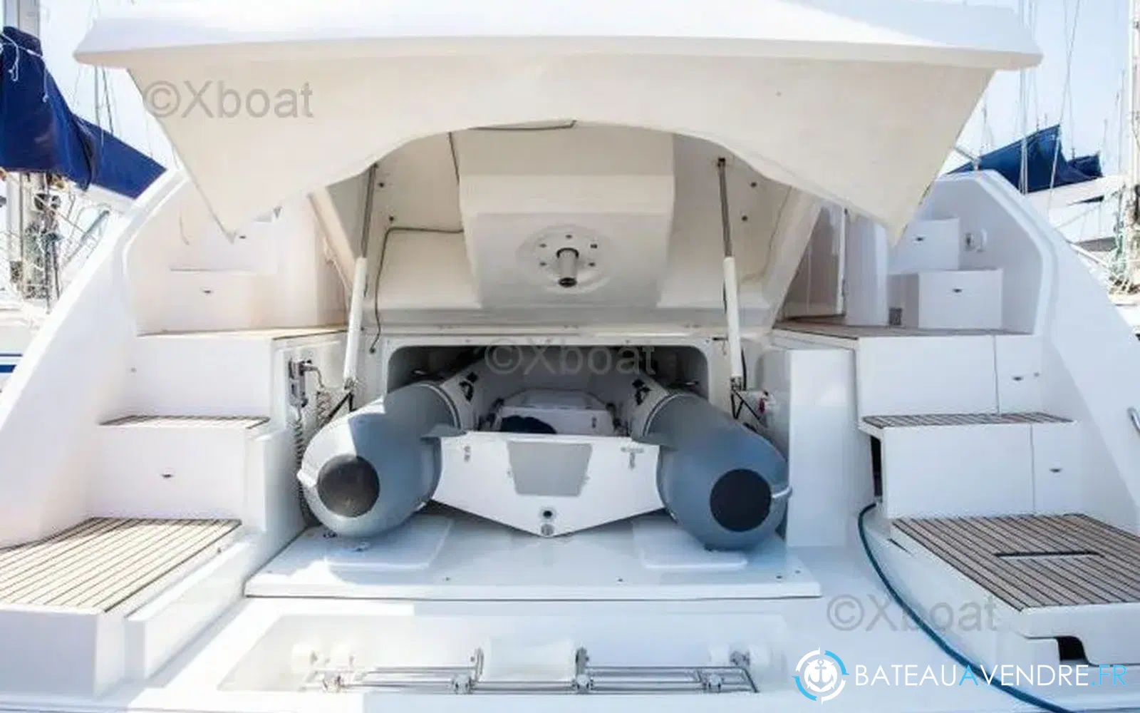 slider 3 Beneteau Monte Carlo 47 Fly