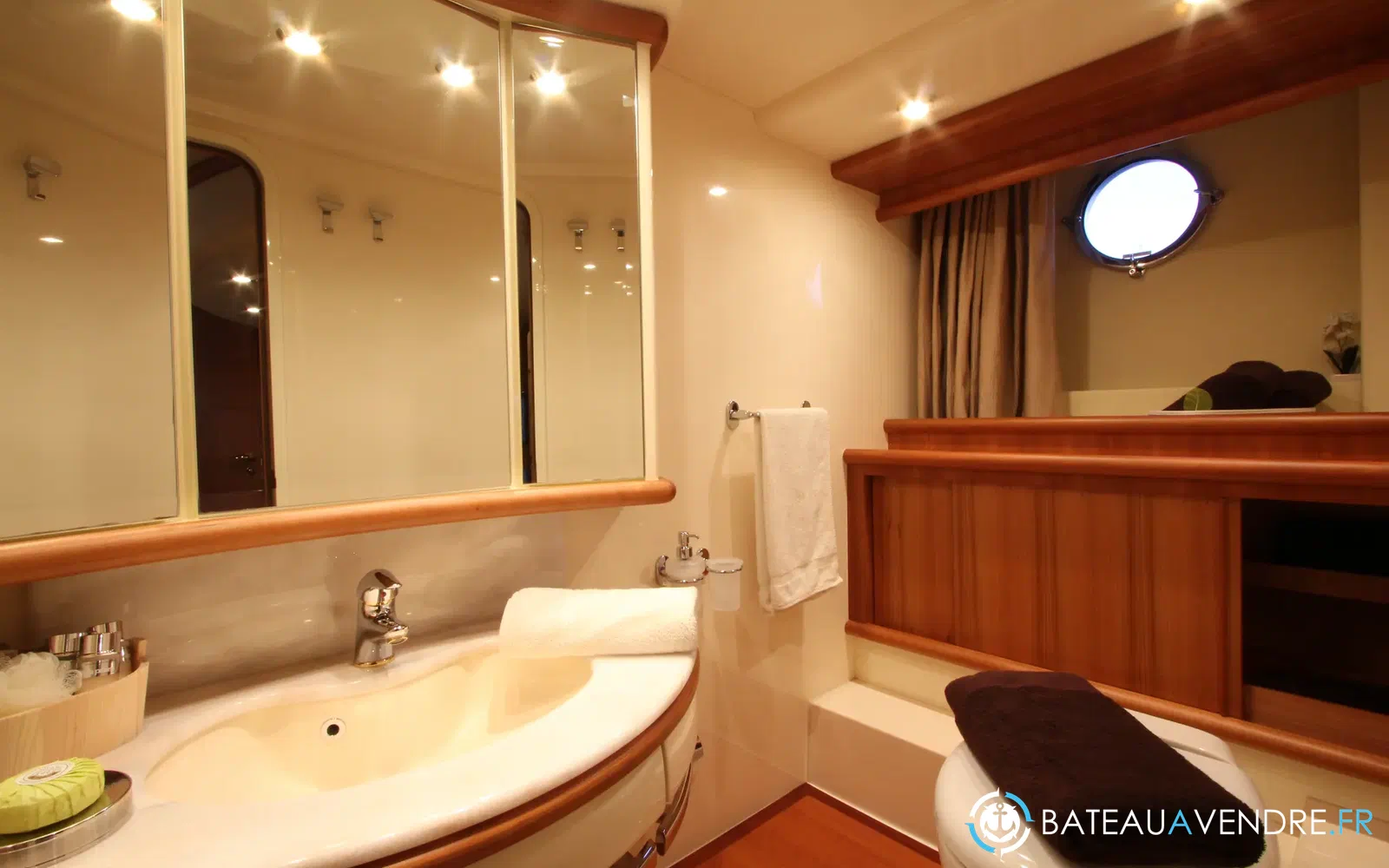 slider 19 Azimut 62 Fly