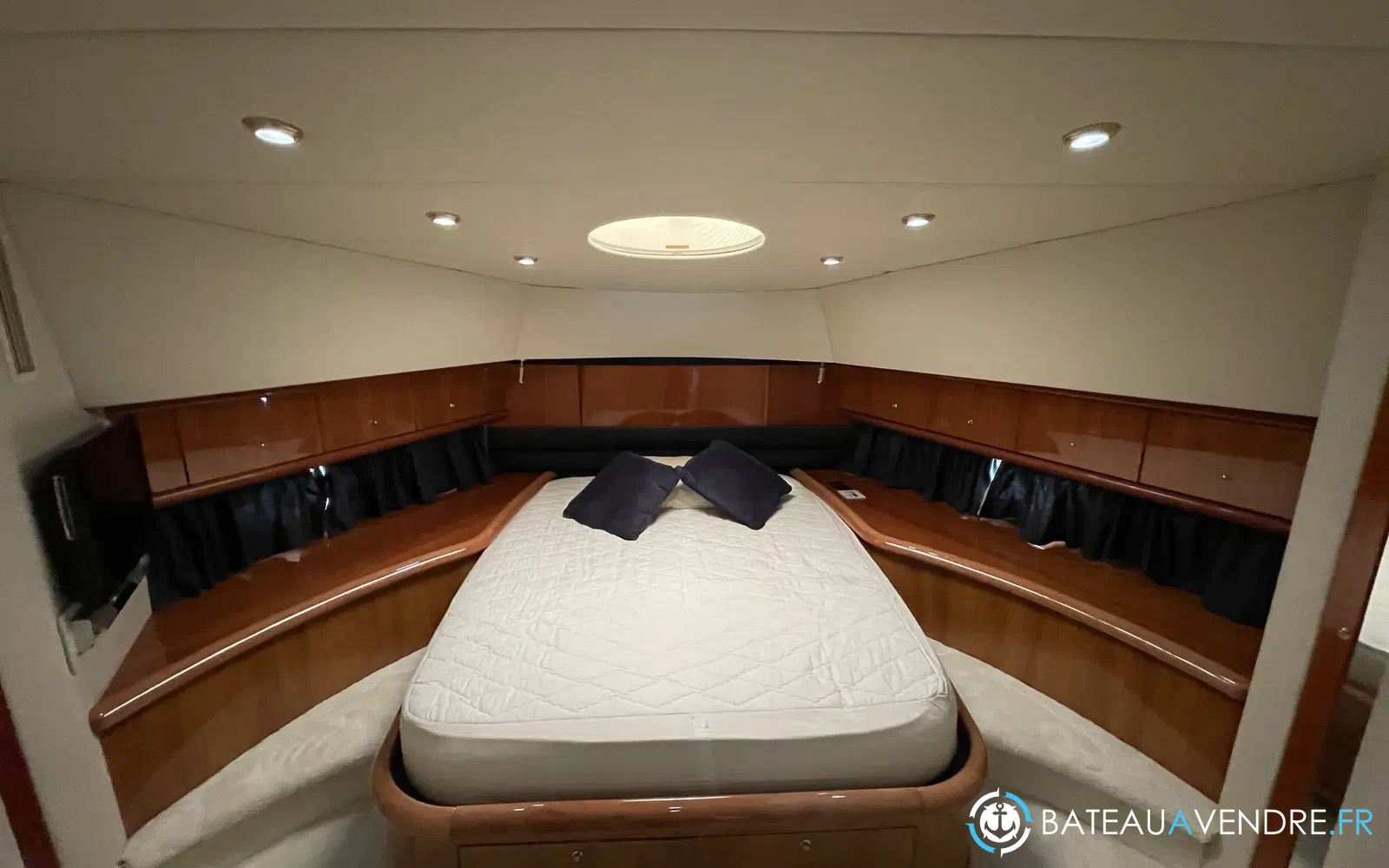 slider 12 Sunseeker Manhattan