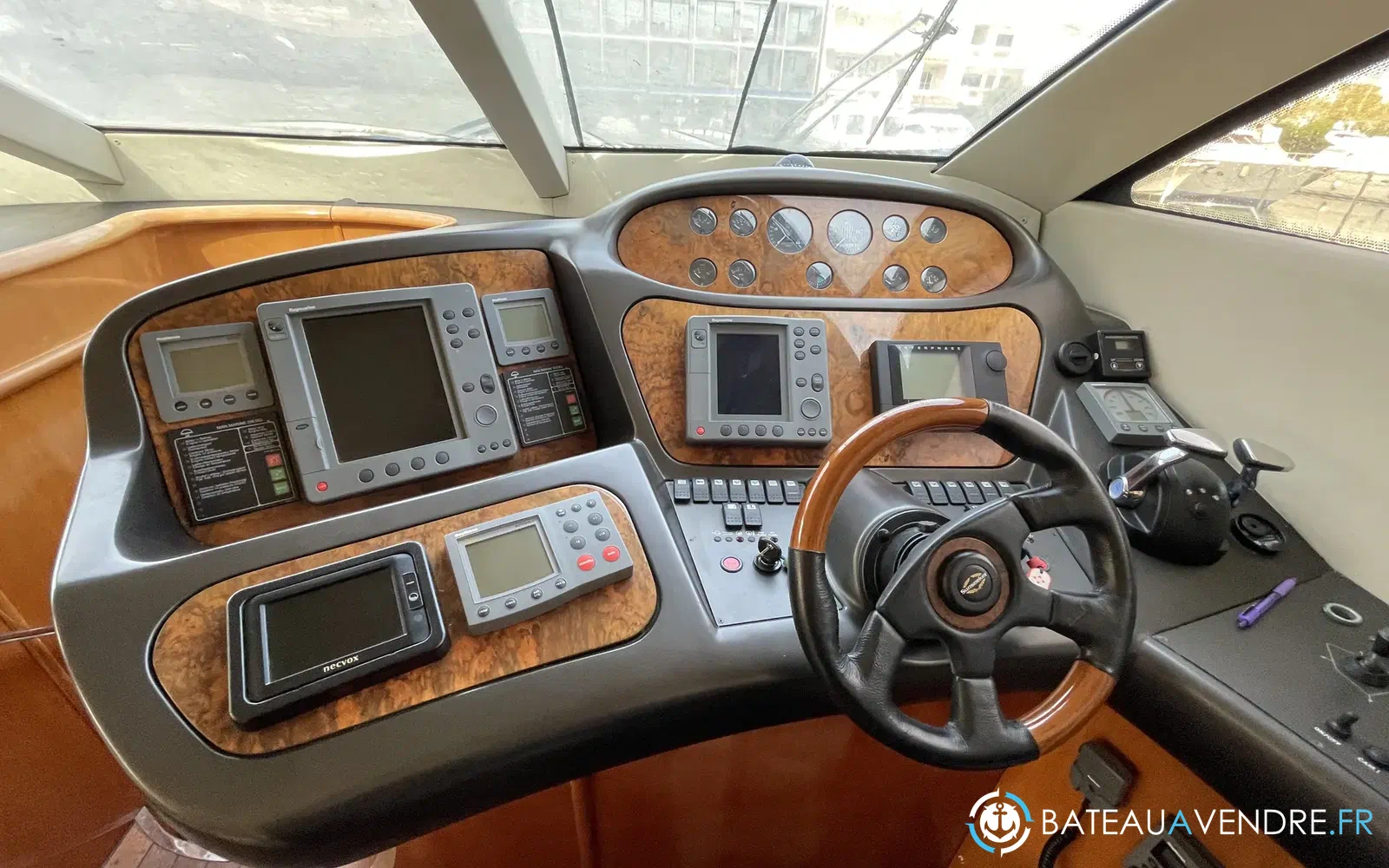 slider 6 Sunseeker Manhattan
