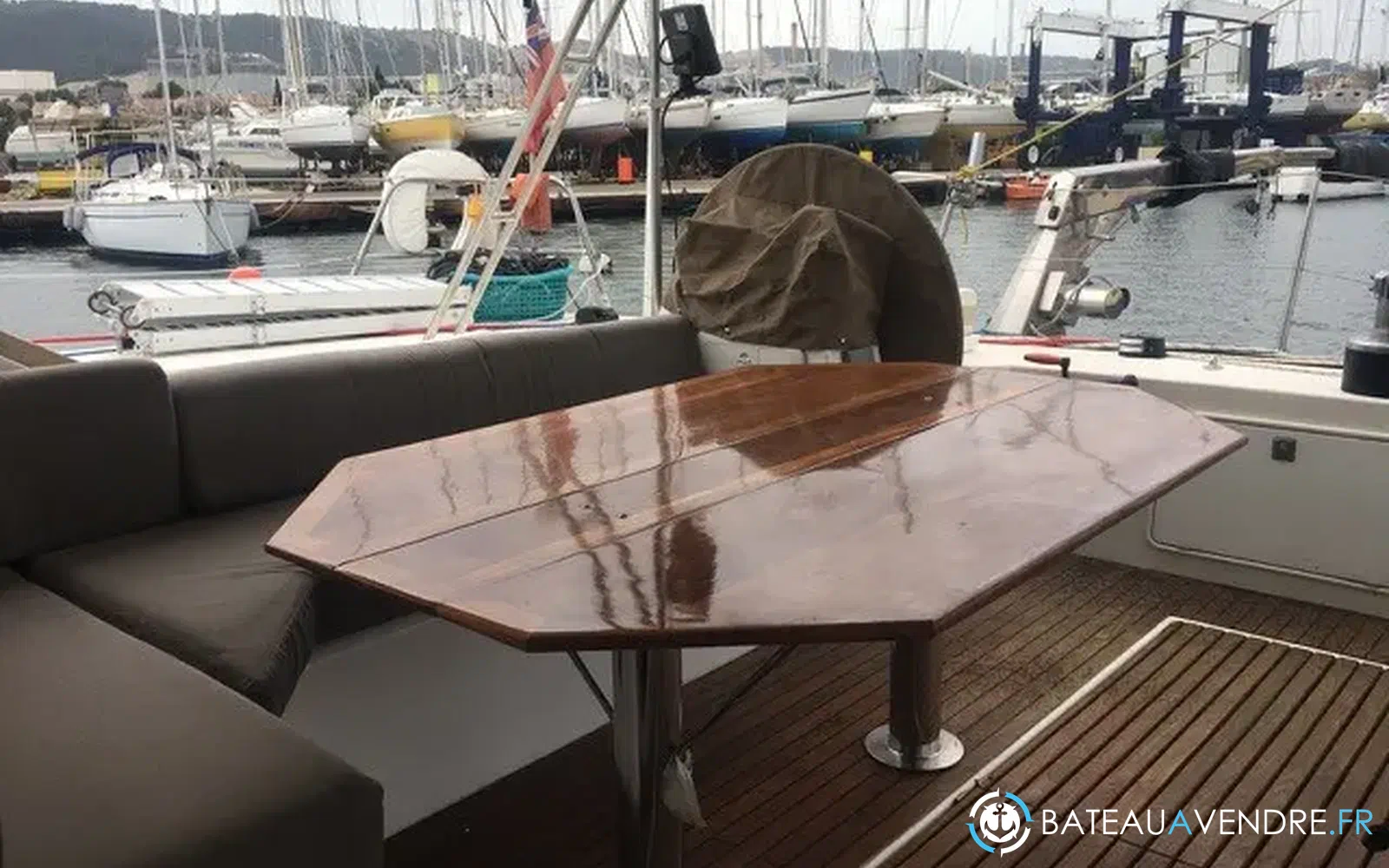 slider 26 Lagoon 57 S