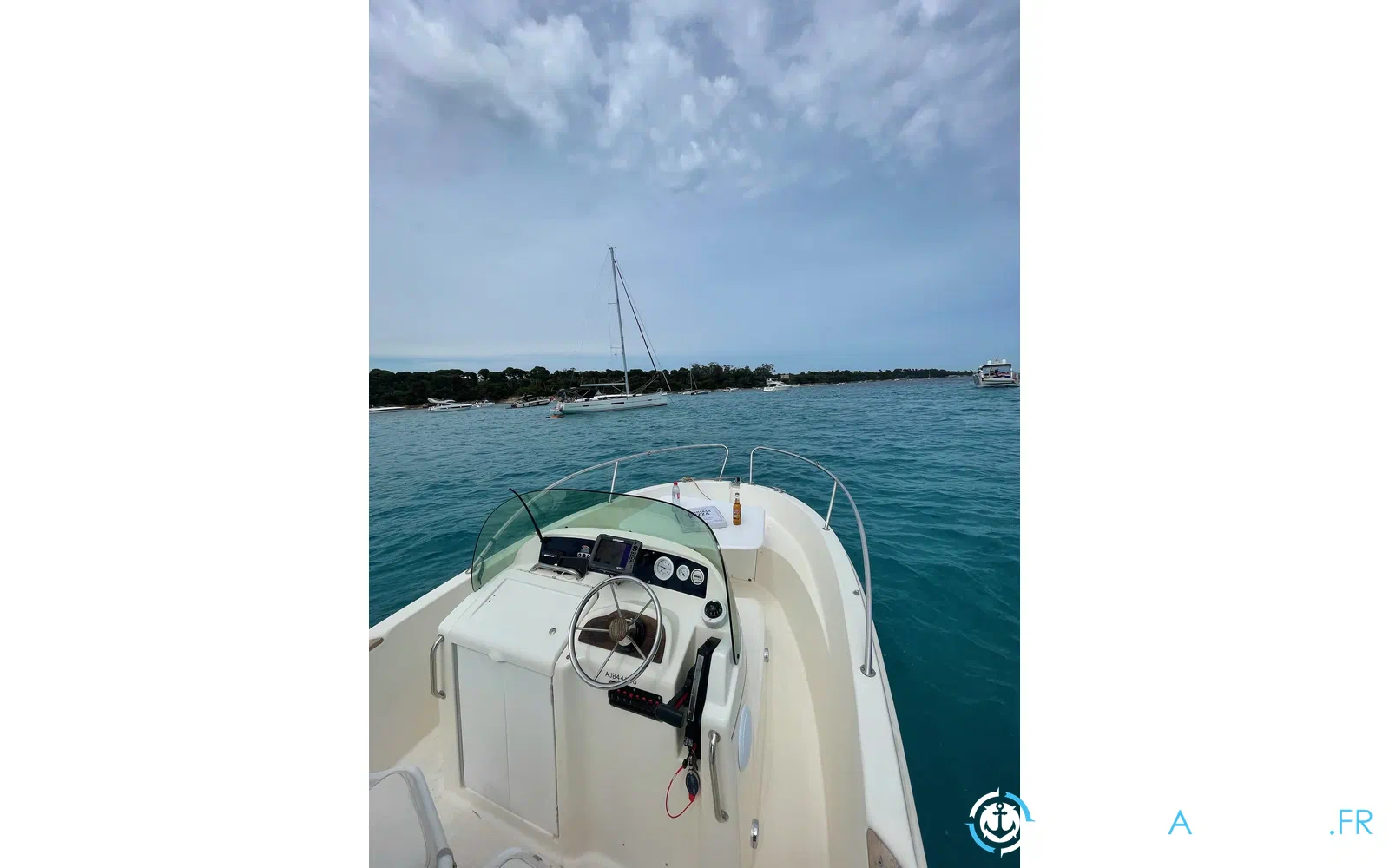 slider 2 Jeanneau Cap Camarat 545