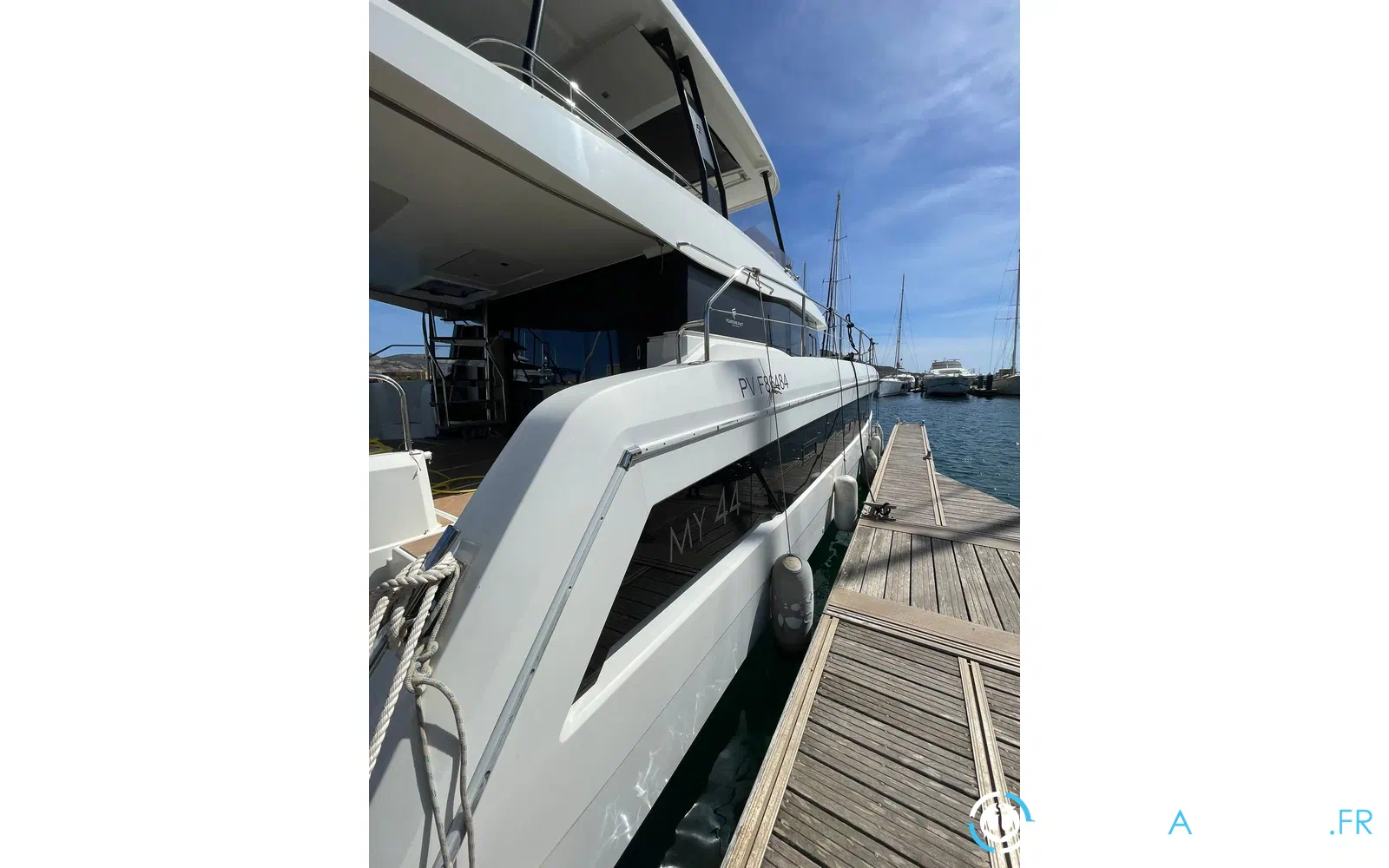 slider 0 Fountaine Pajot My 44
