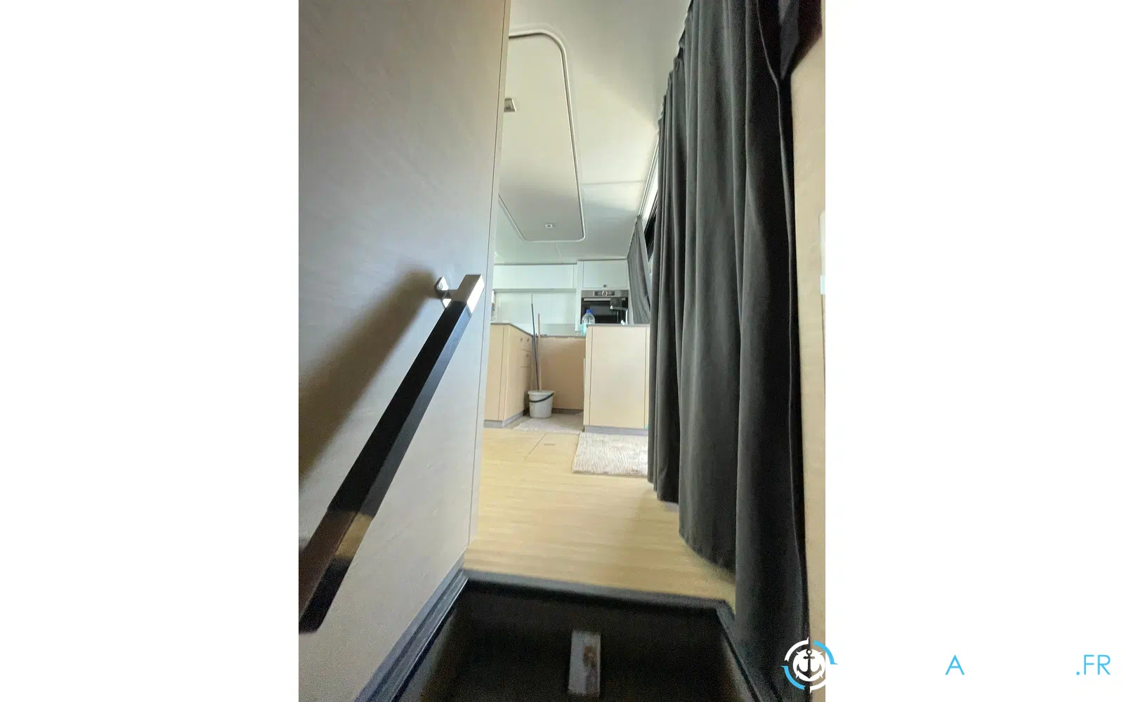 slider 9 Fountaine Pajot My 44