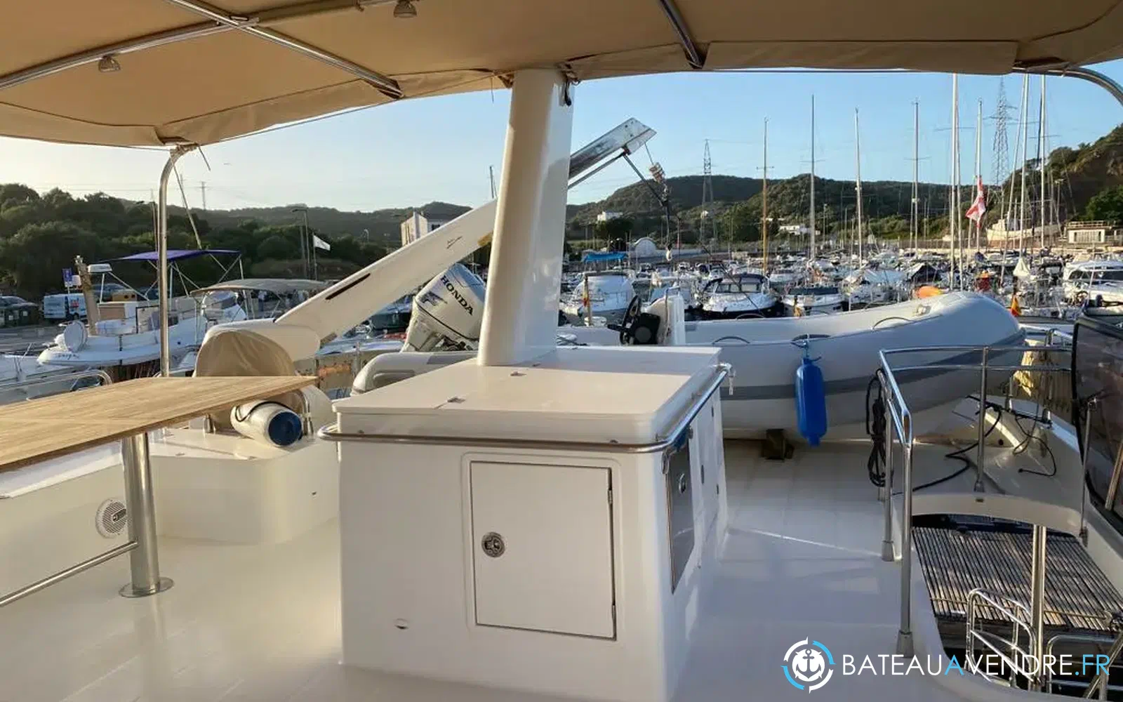 slider 17 Fountaine Pajot Queensland 55
