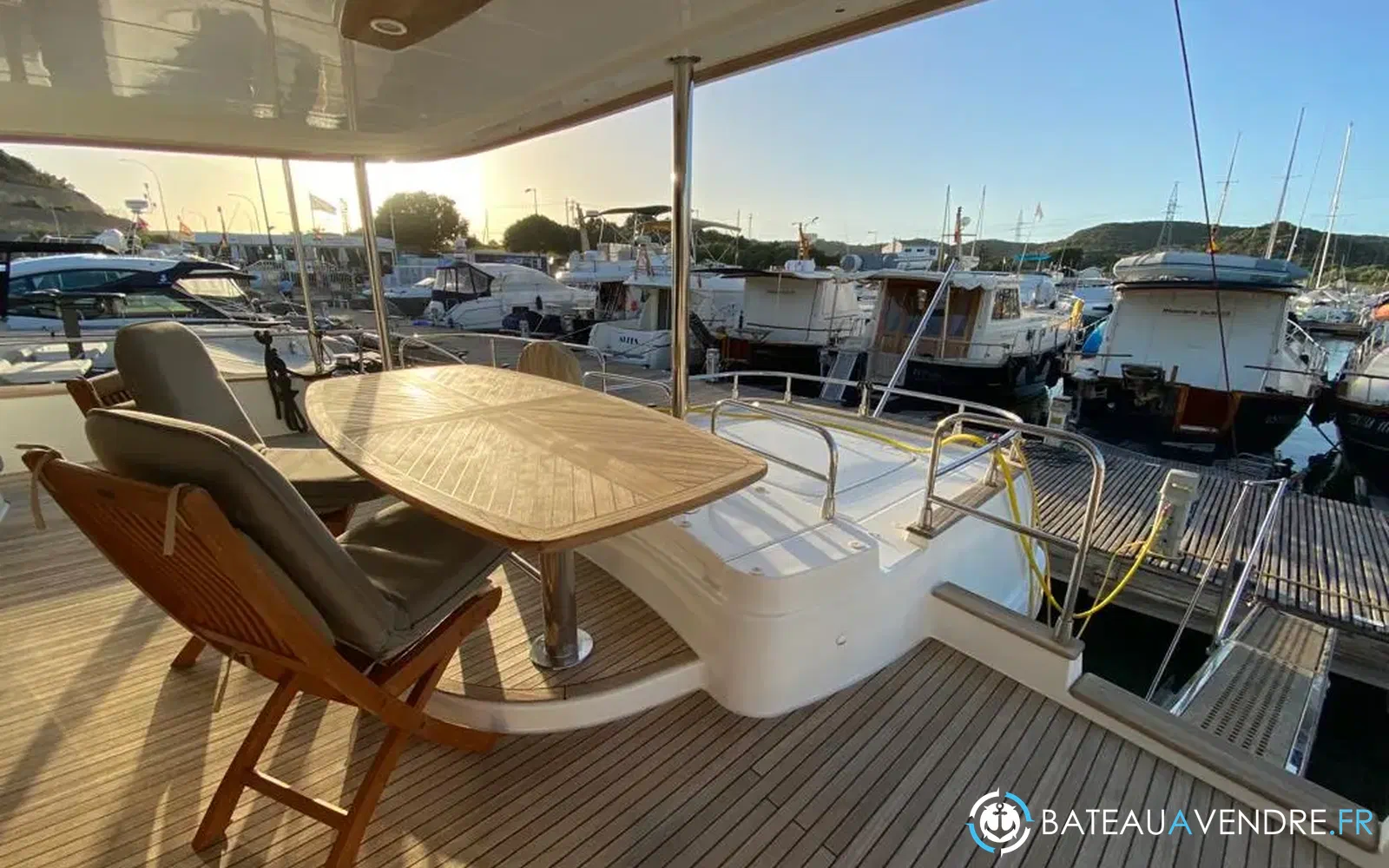 slider 1 Fountaine Pajot Queensland 55