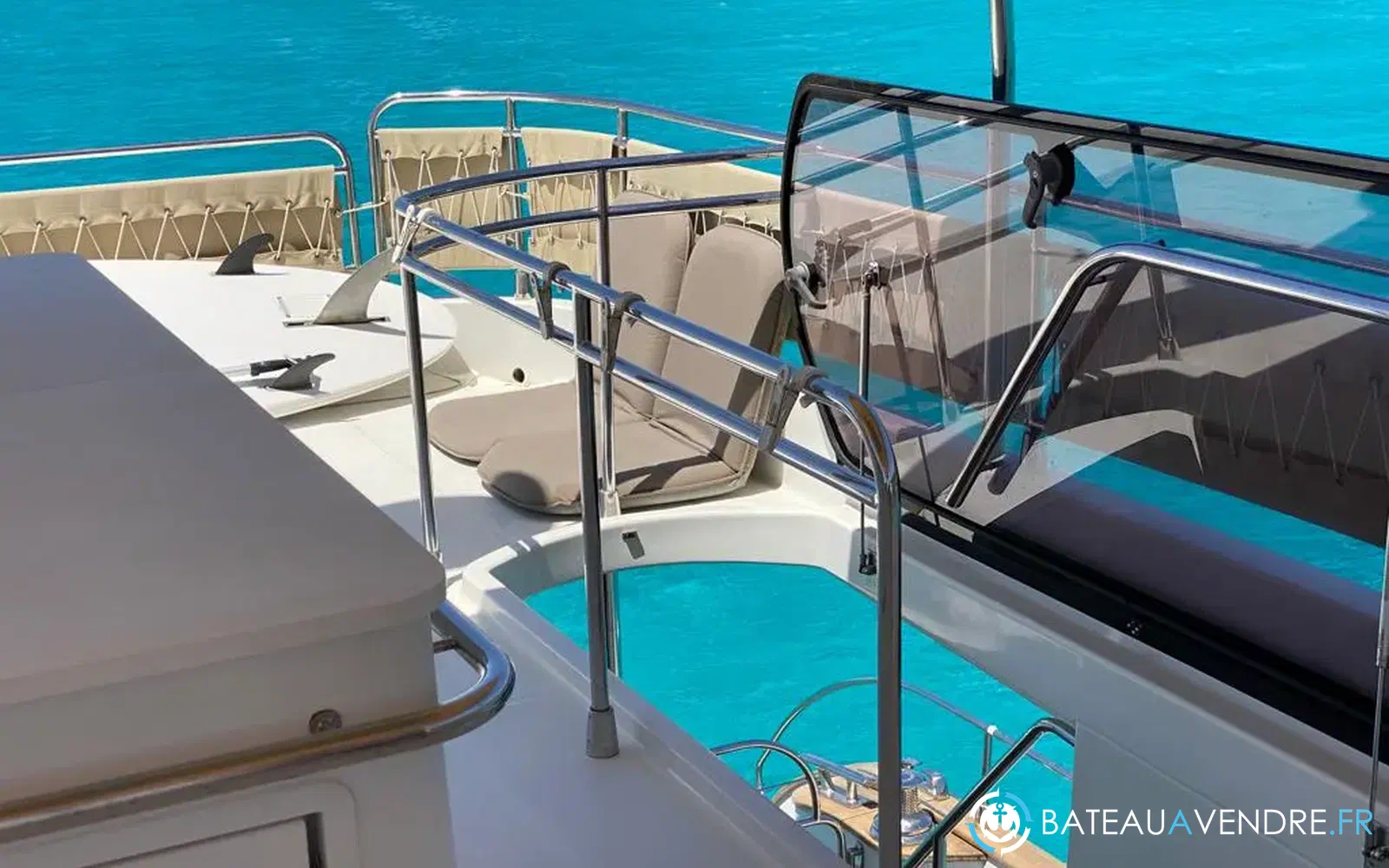 slider 24 Fountaine Pajot Queensland 55