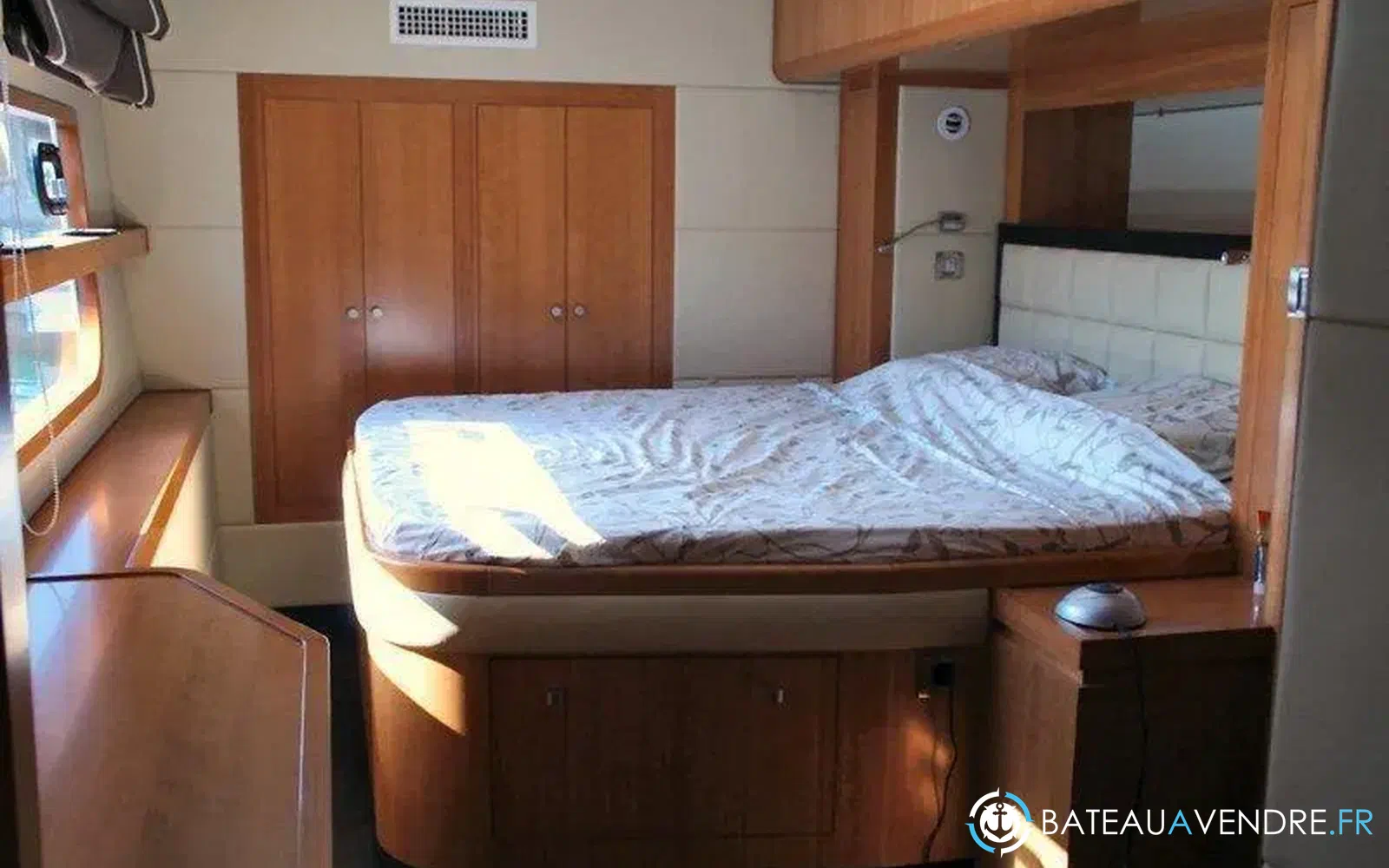 slider 33 Fountaine Pajot Queensland 55