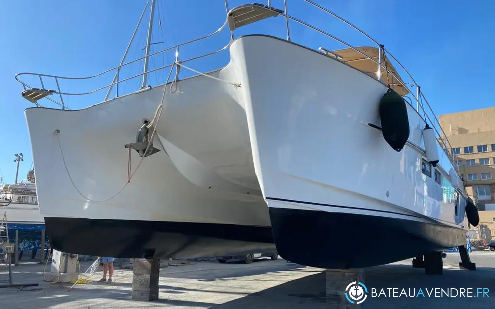 slider 7 Fountaine Pajot Queensland 55