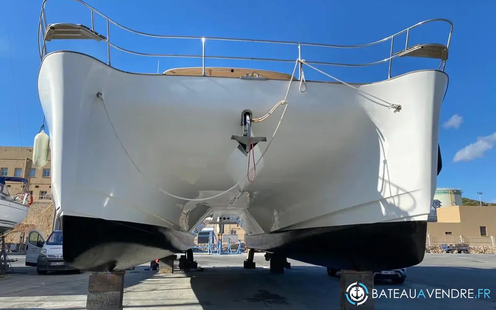 slider 8 Fountaine Pajot Queensland 55
