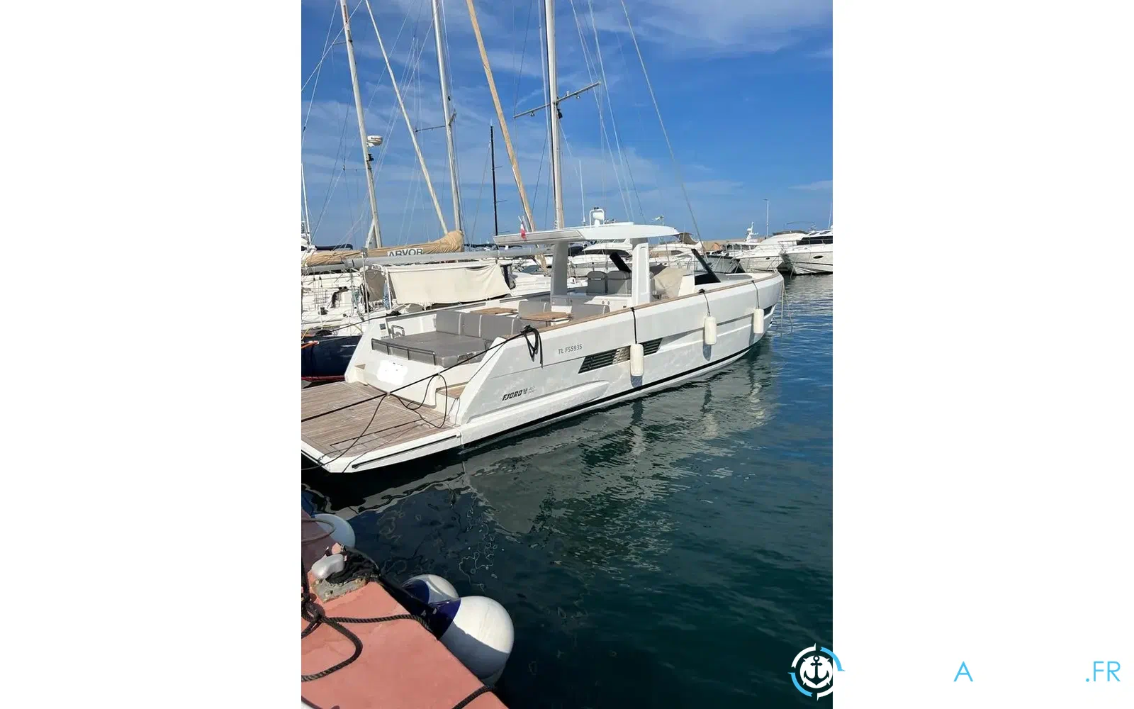 slider 5 Fjord 42 Open