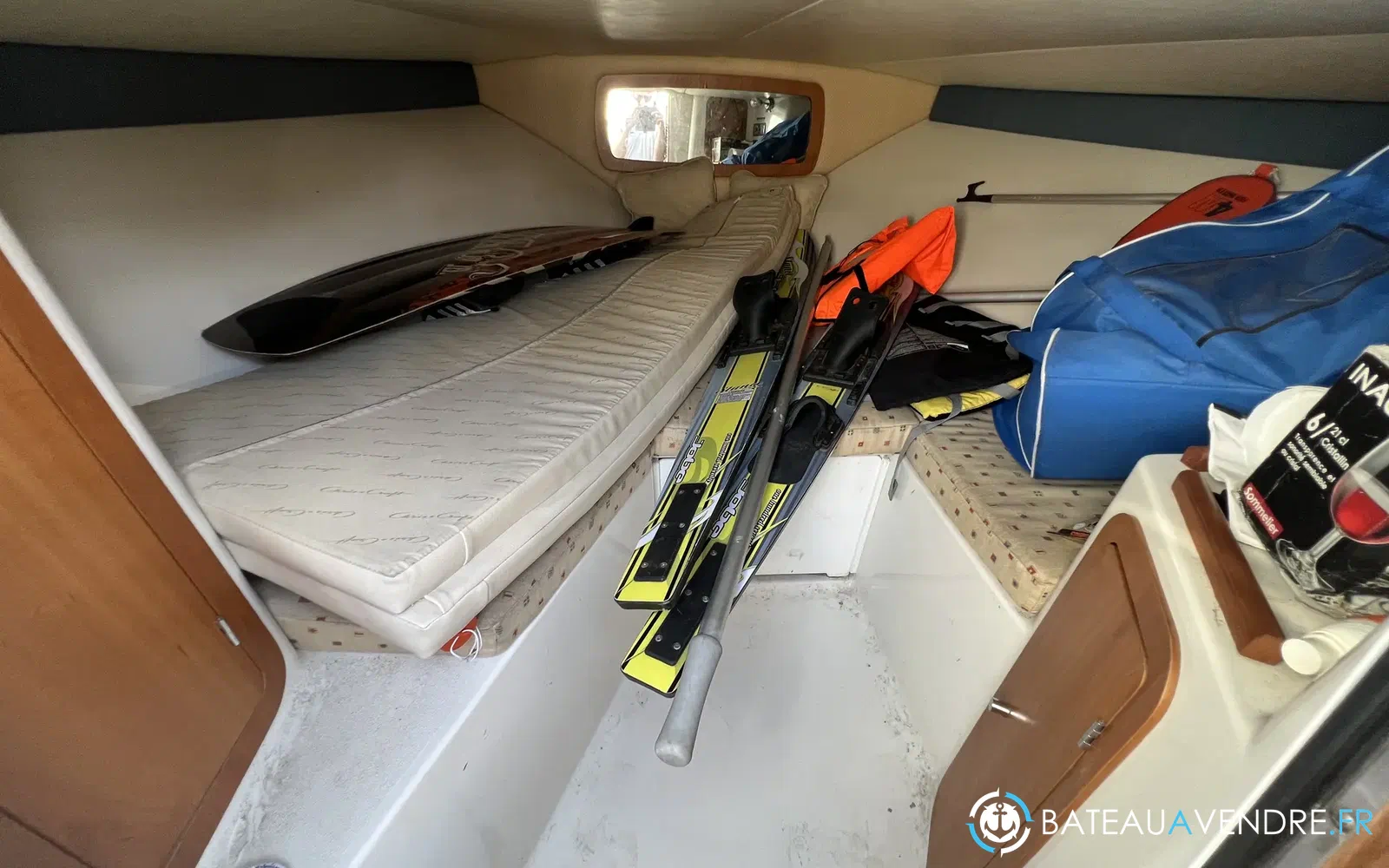 slider 18 Chris Craft Corsair 28 Heritage