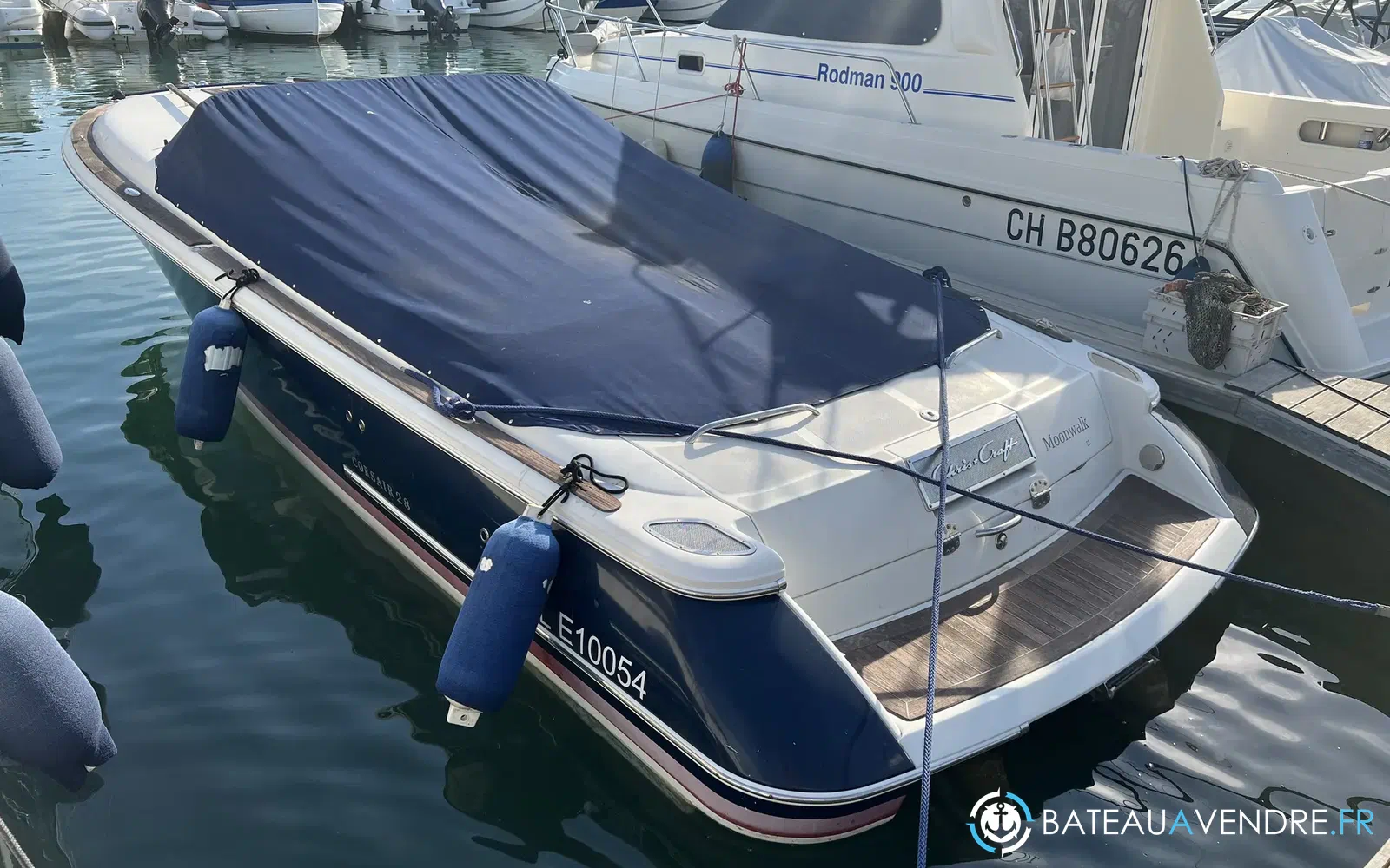 slider 20 Chris Craft Corsair 28 Heritage