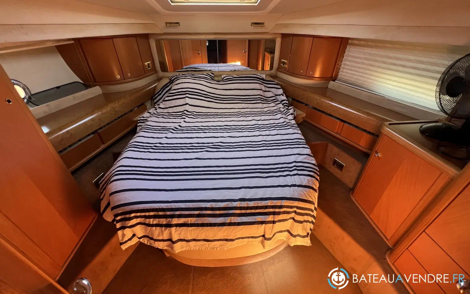 slider 22 Sealine T 46