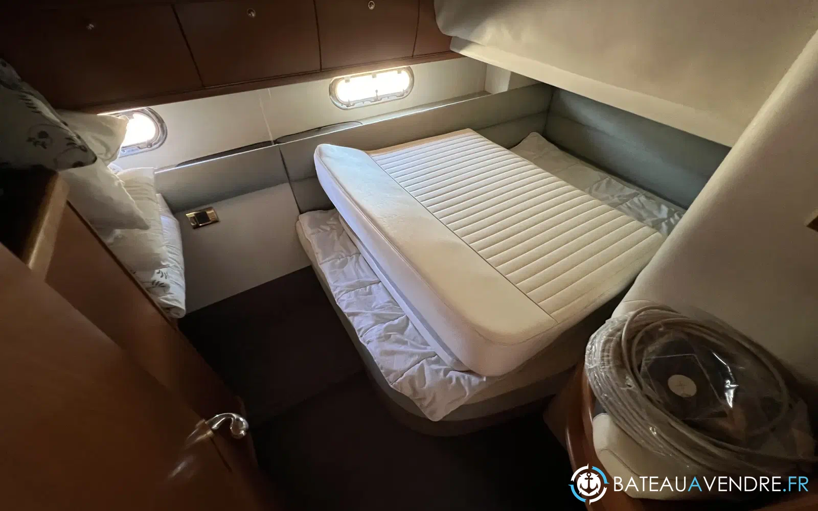 slider 24 Sealine T 46