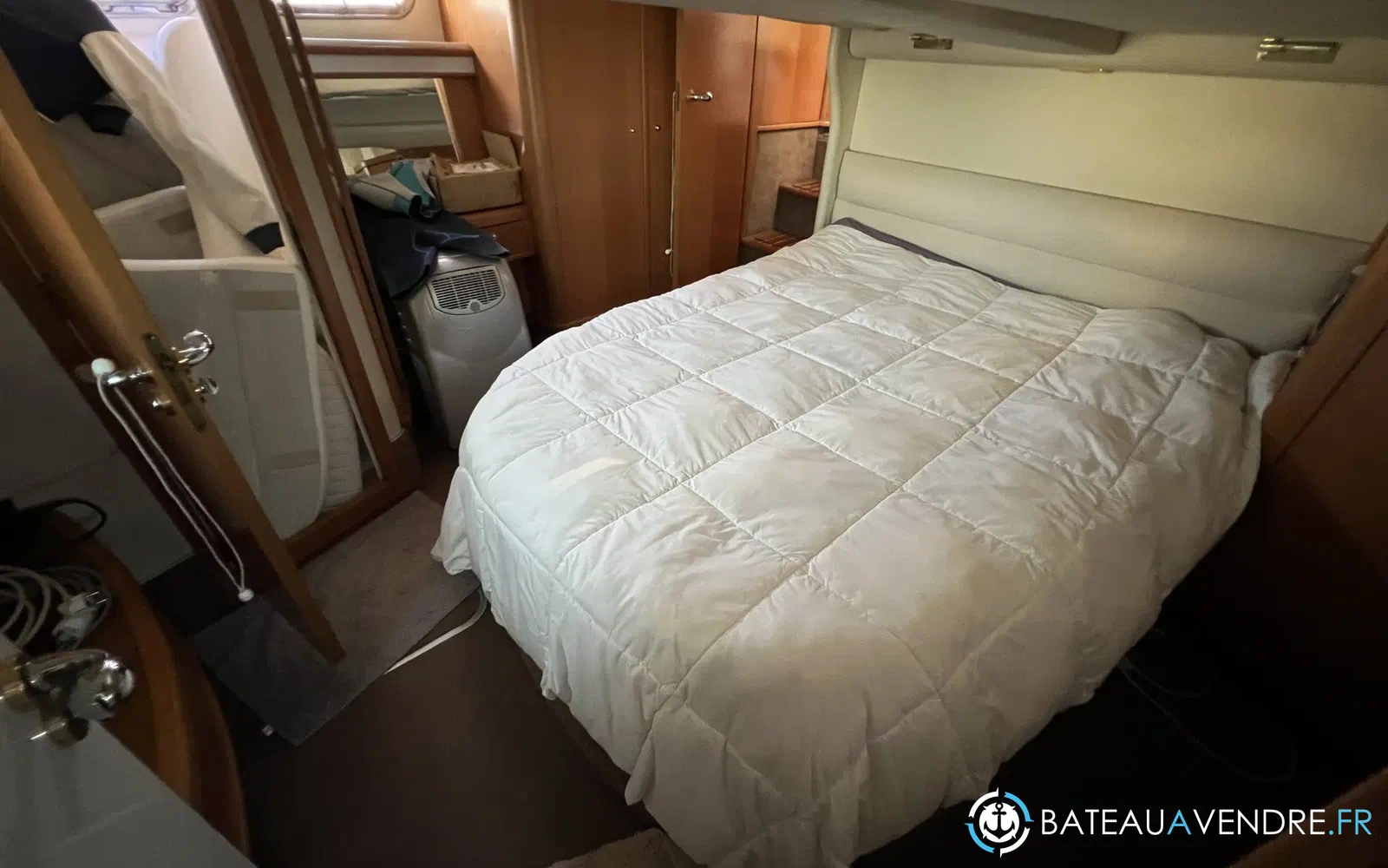 slider 27 Sealine T 46