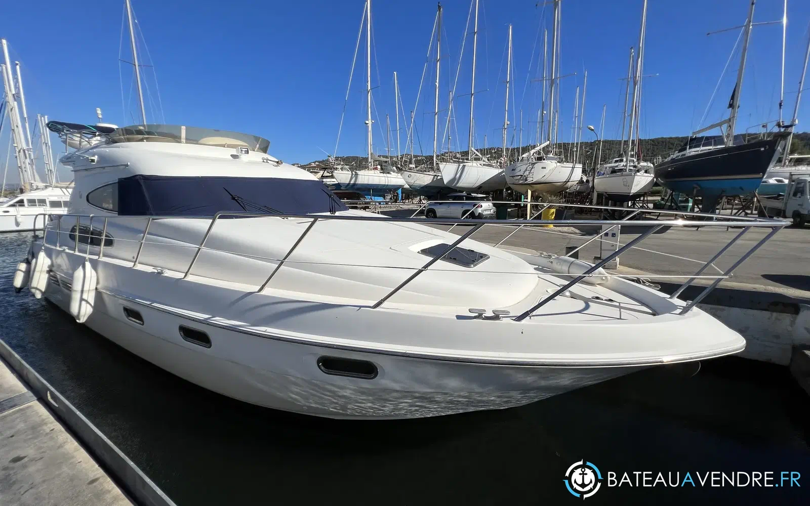 slider 3 Sealine T 46