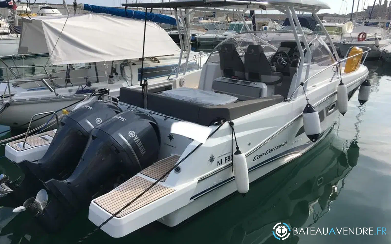 slider 1 Jeanneau Cap Camarat 9.0 WA