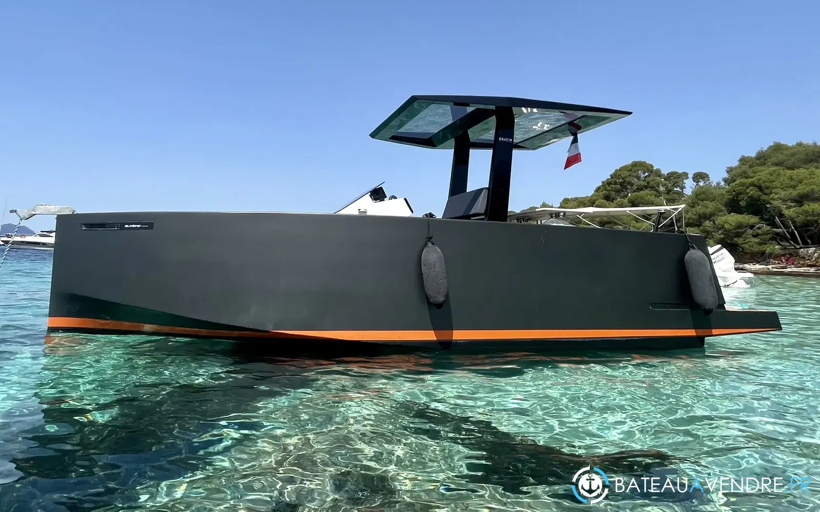 slider 0 De Antonio Yachts D23 Open