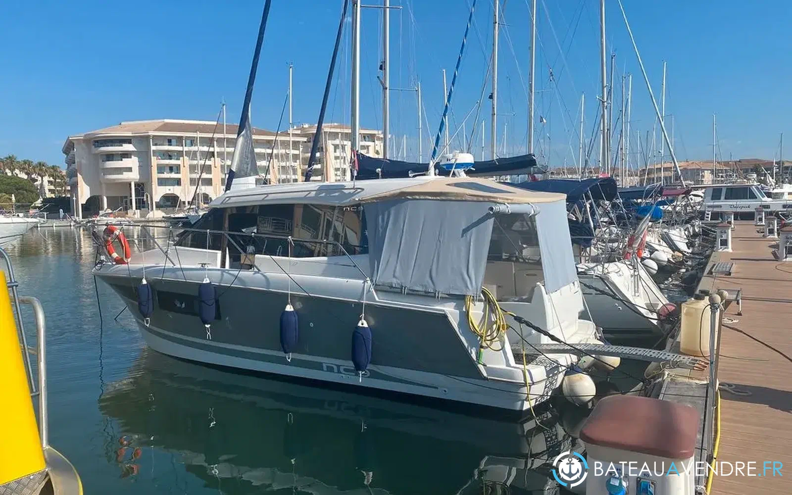 slider 1 Jeanneau NC 9