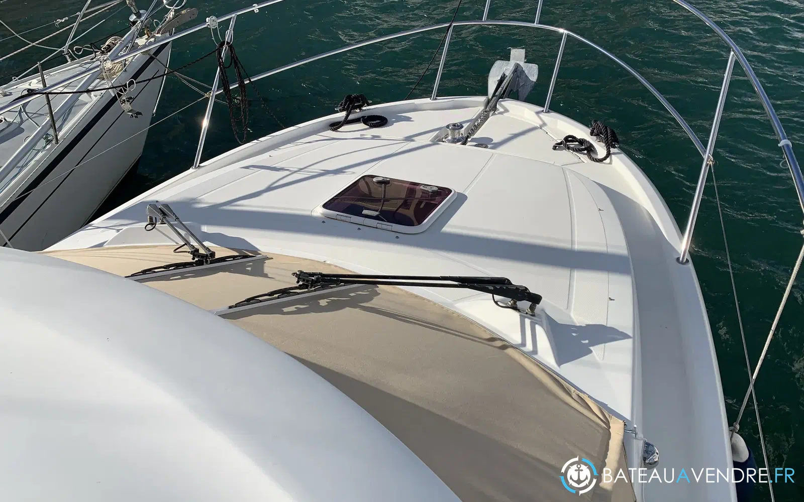 slider 5 Jeanneau NC 9