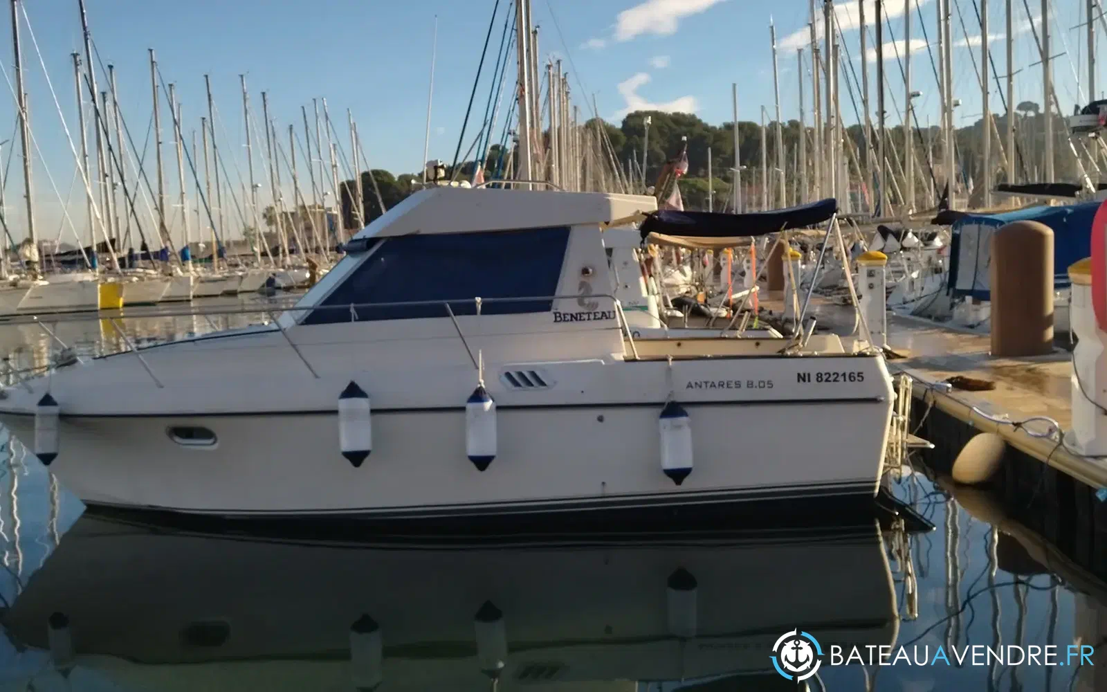slider 9 Beneteau Antares 805