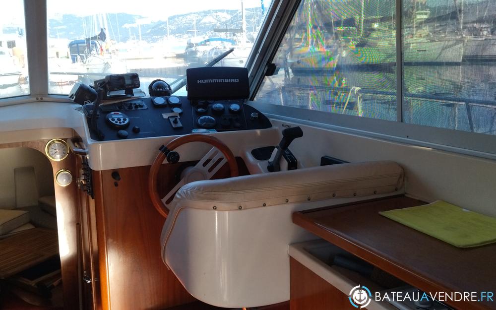 Beneteau Antares 805 photo 5