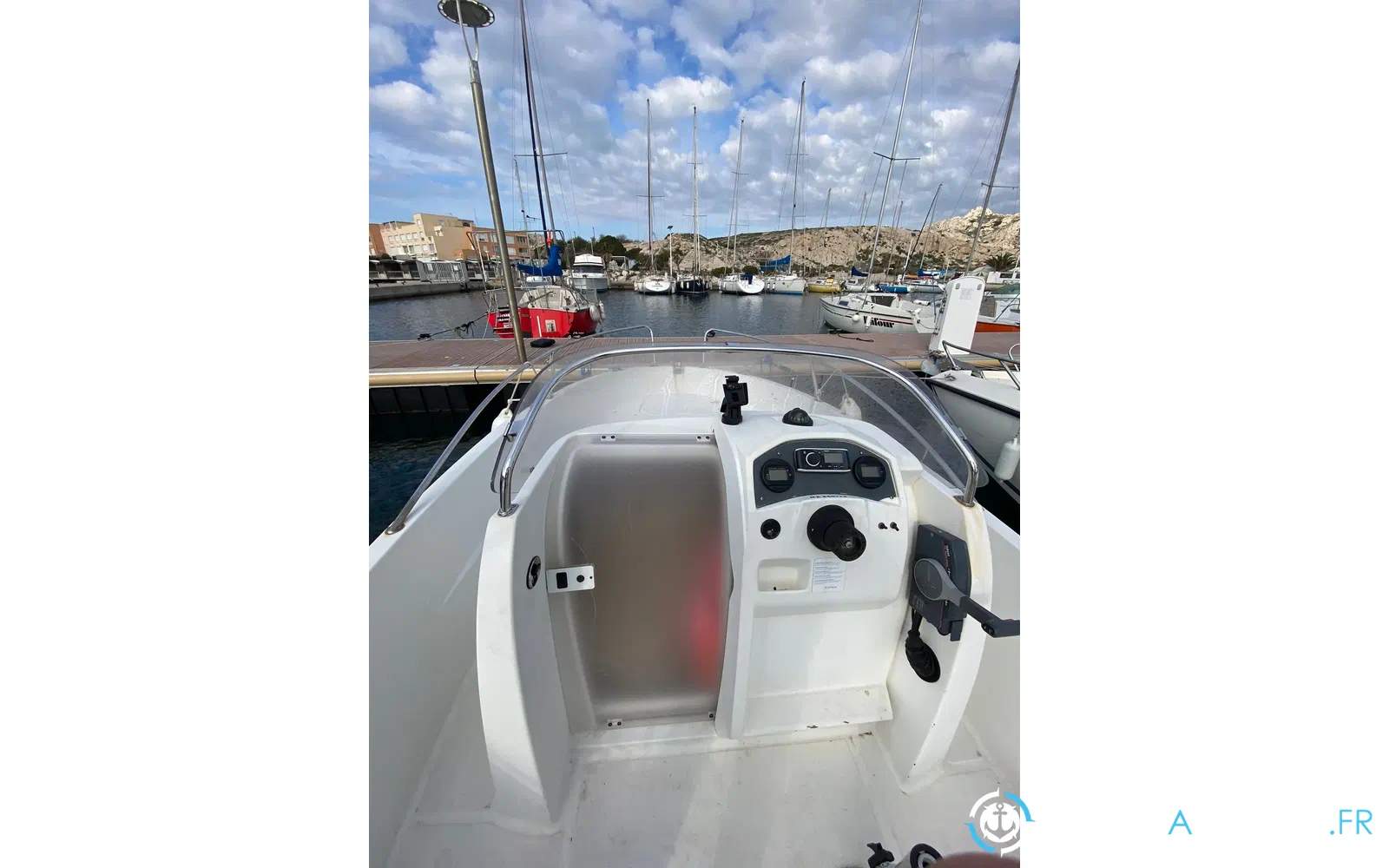 slider 7 Jeanneau Cap Camarat 5.5 CC